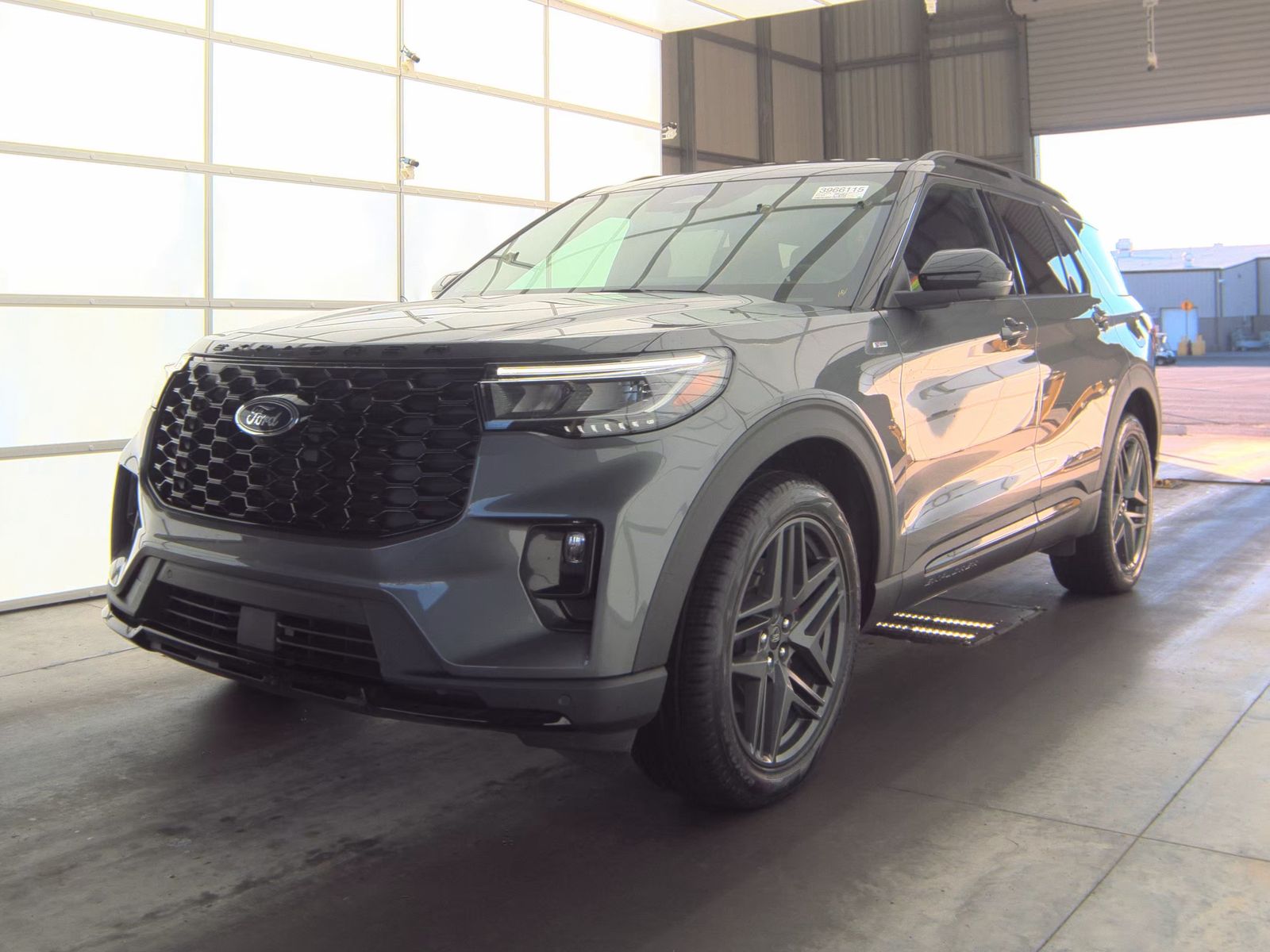 2025 Ford Explorer ST-Line AWD