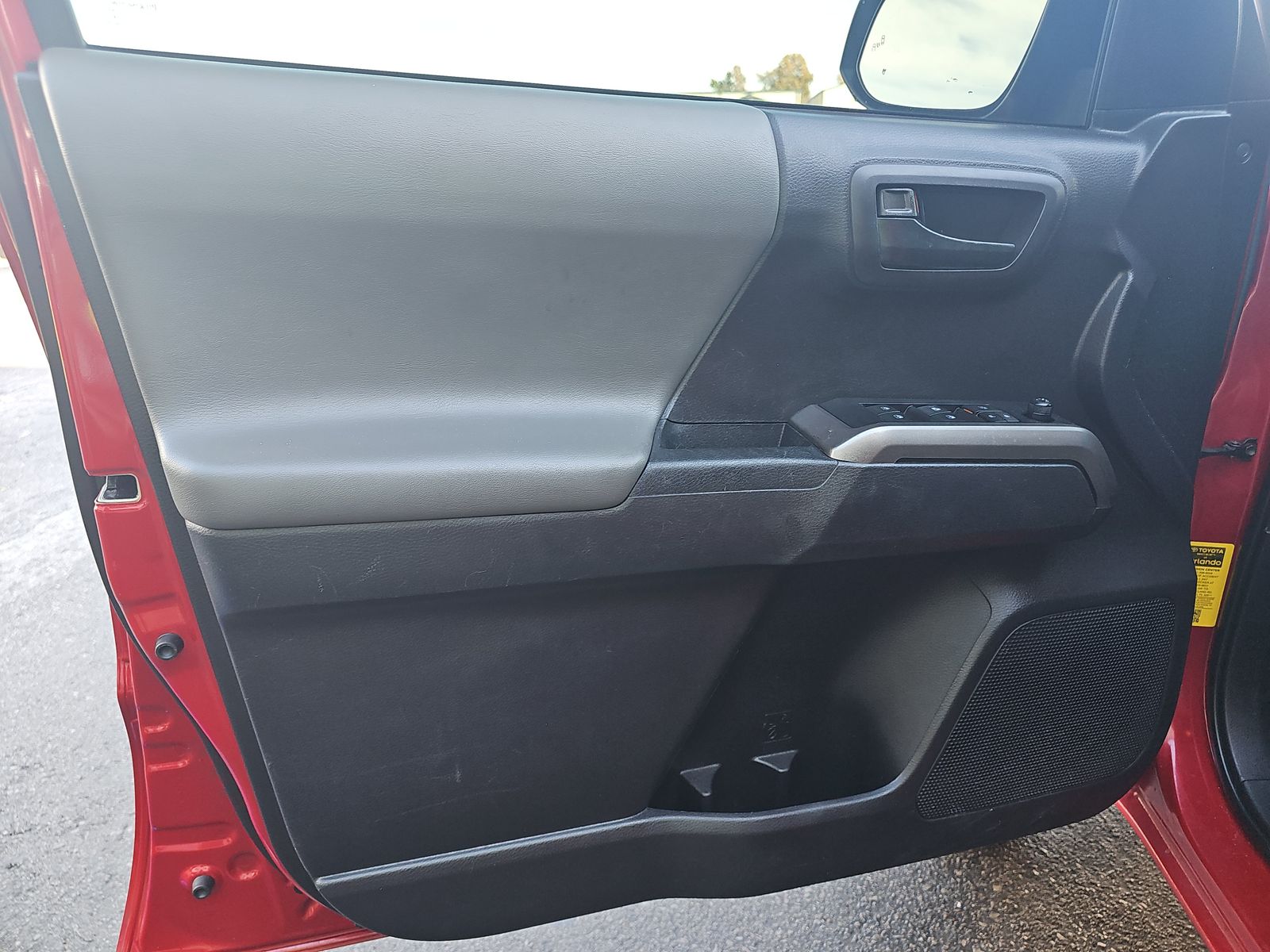 2022 Toyota Tacoma SR5 RWD