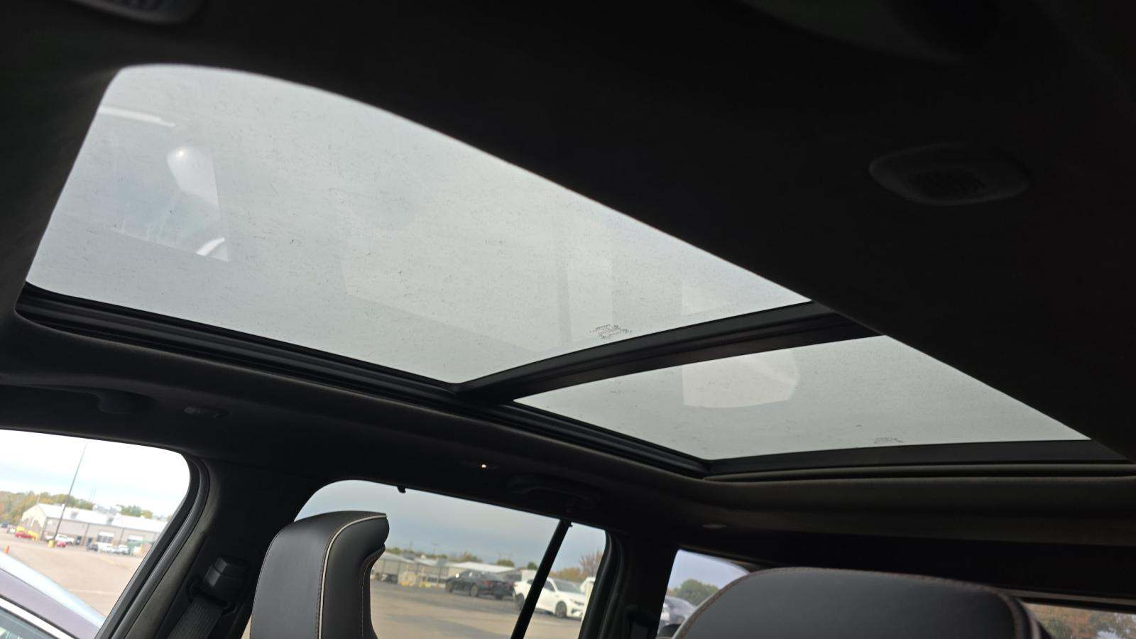 2022 Jeep Grand Cherokee Summit Reserve AWD