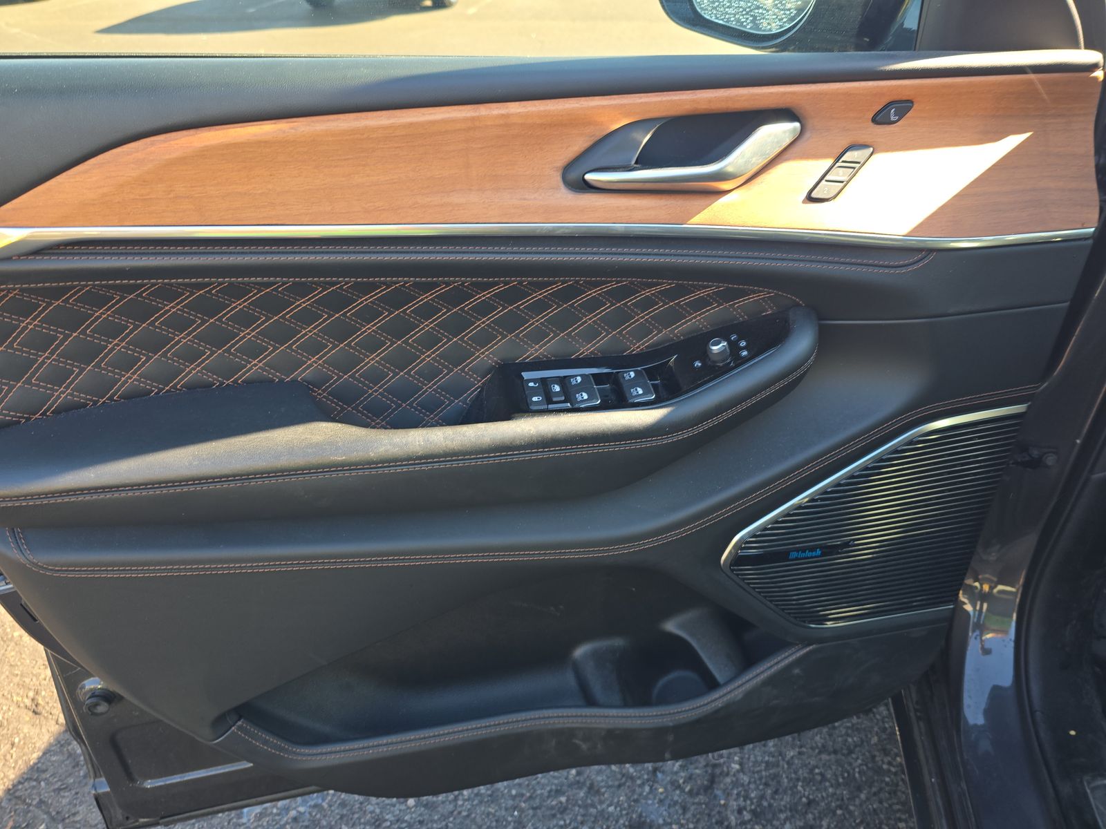 2022 Jeep Grand Cherokee Summit Reserve AWD