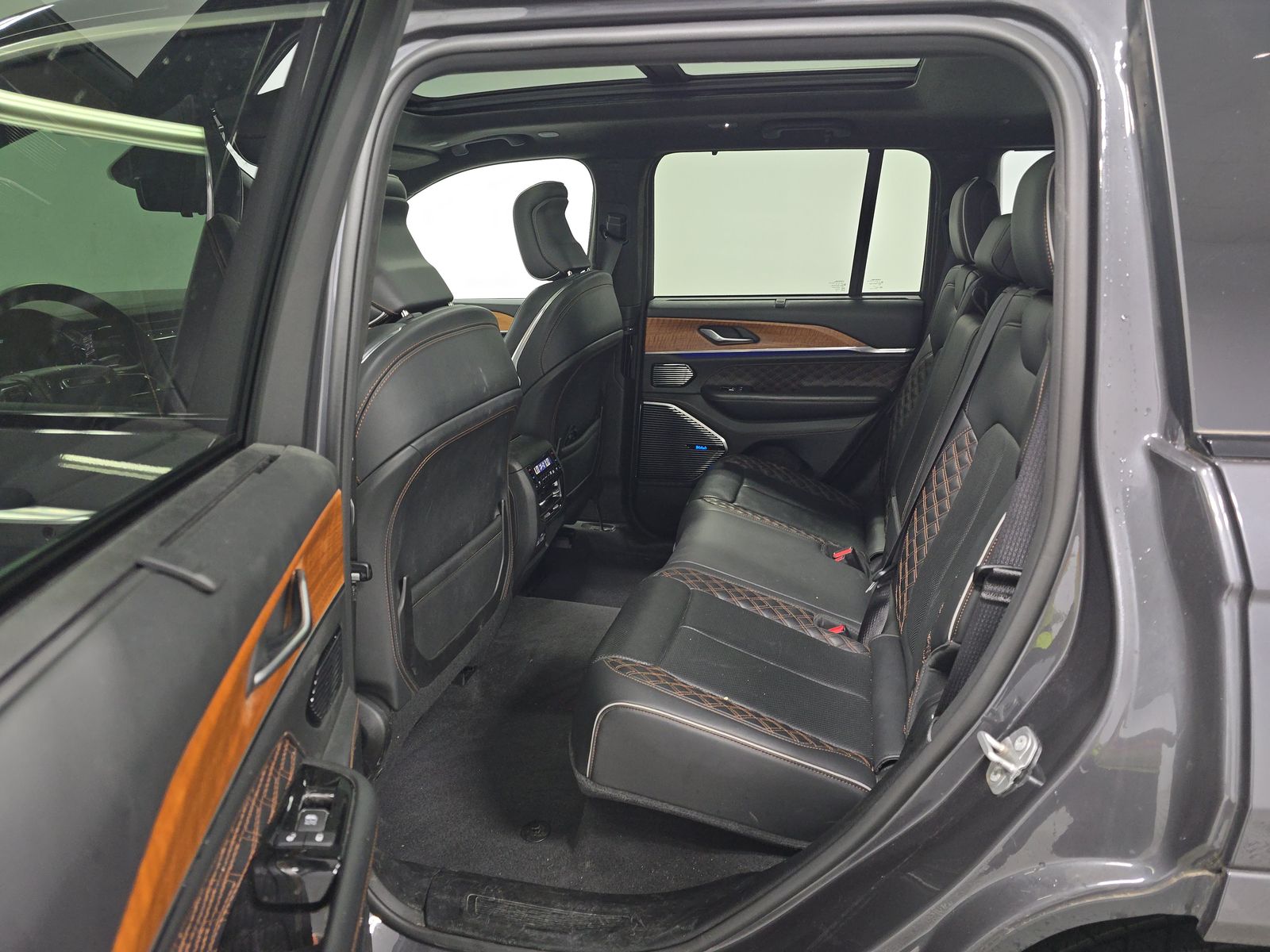 2022 Jeep Grand Cherokee Summit Reserve AWD