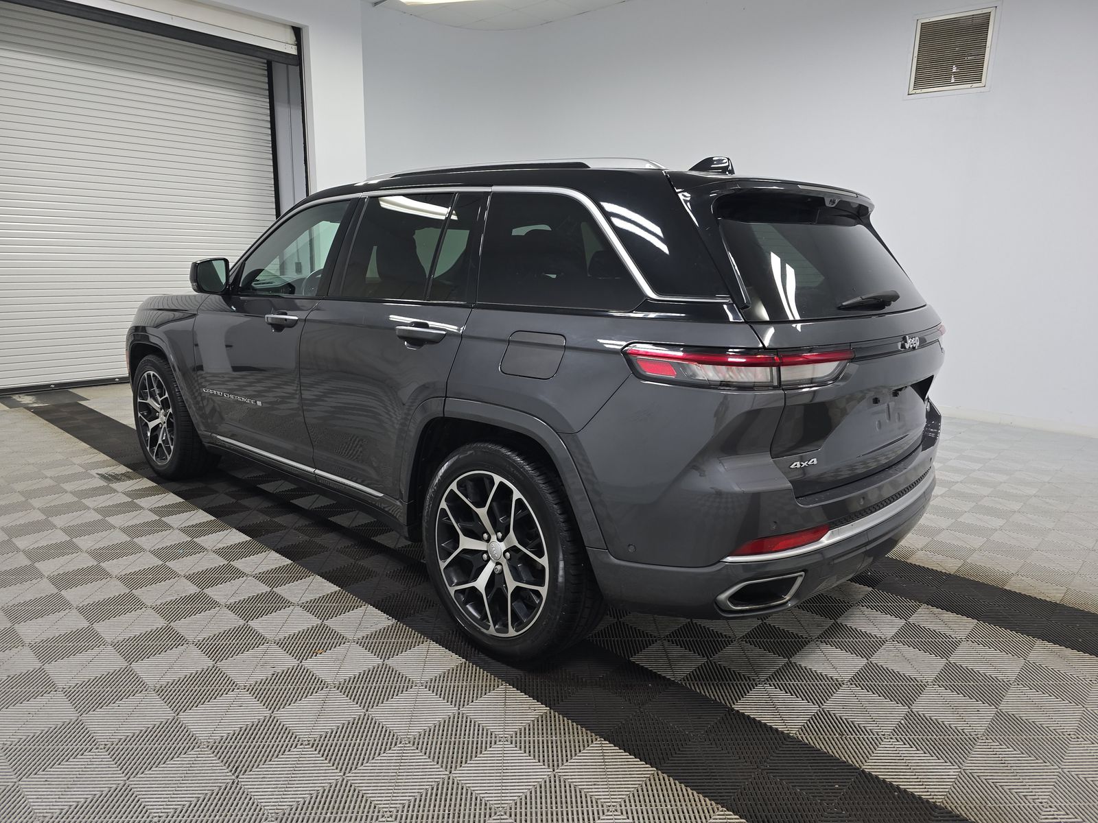 2022 Jeep Grand Cherokee Summit Reserve AWD