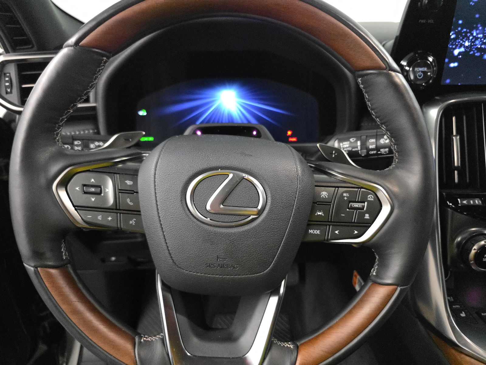 2025 Lexus LX LX 700h Luxury AWD