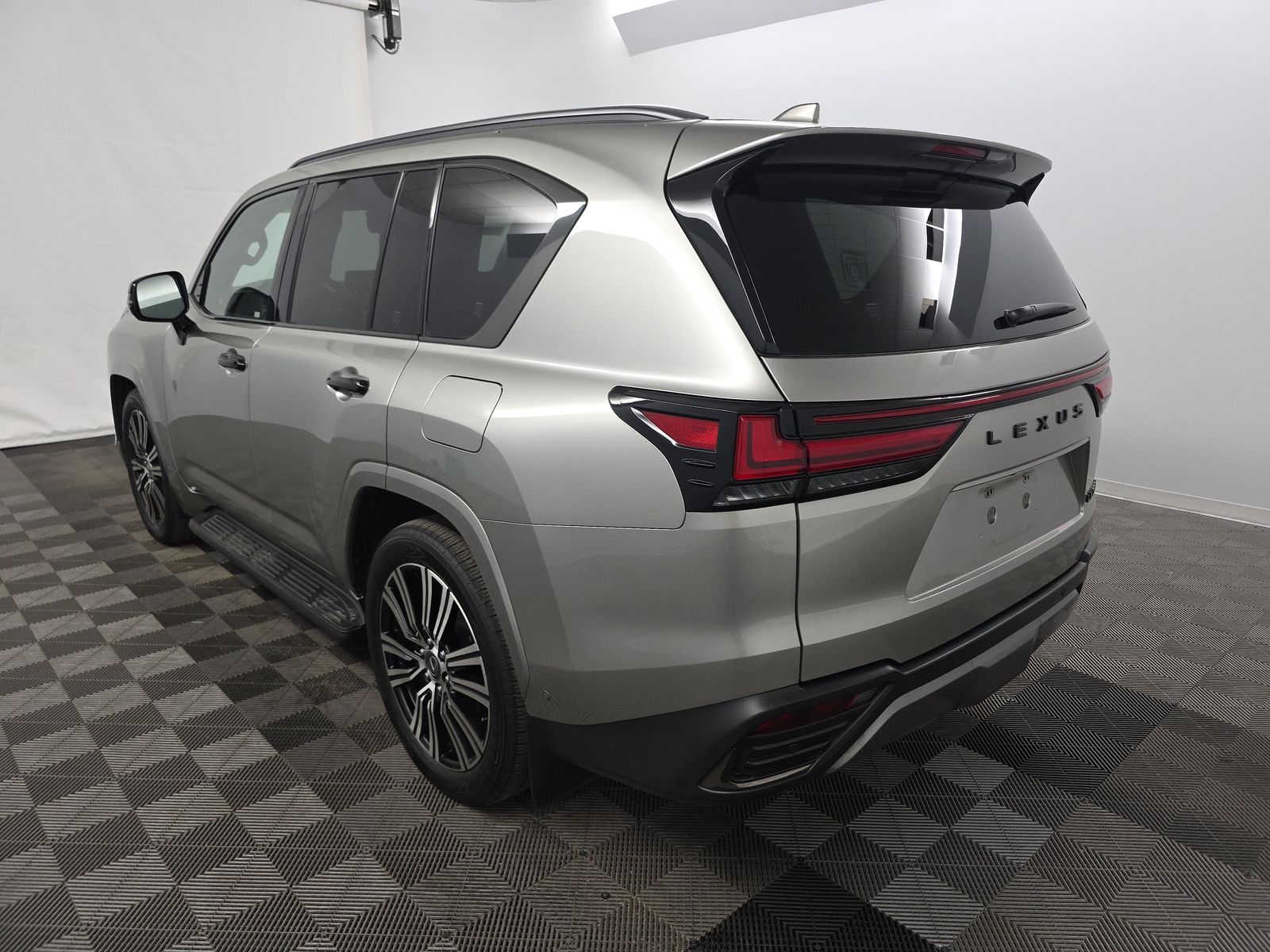 2025 Lexus LX LX 700h Luxury AWD