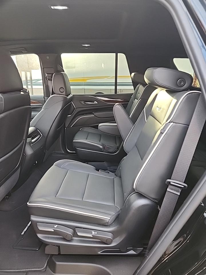 2023 Cadillac Escalade Premium Luxury AWD