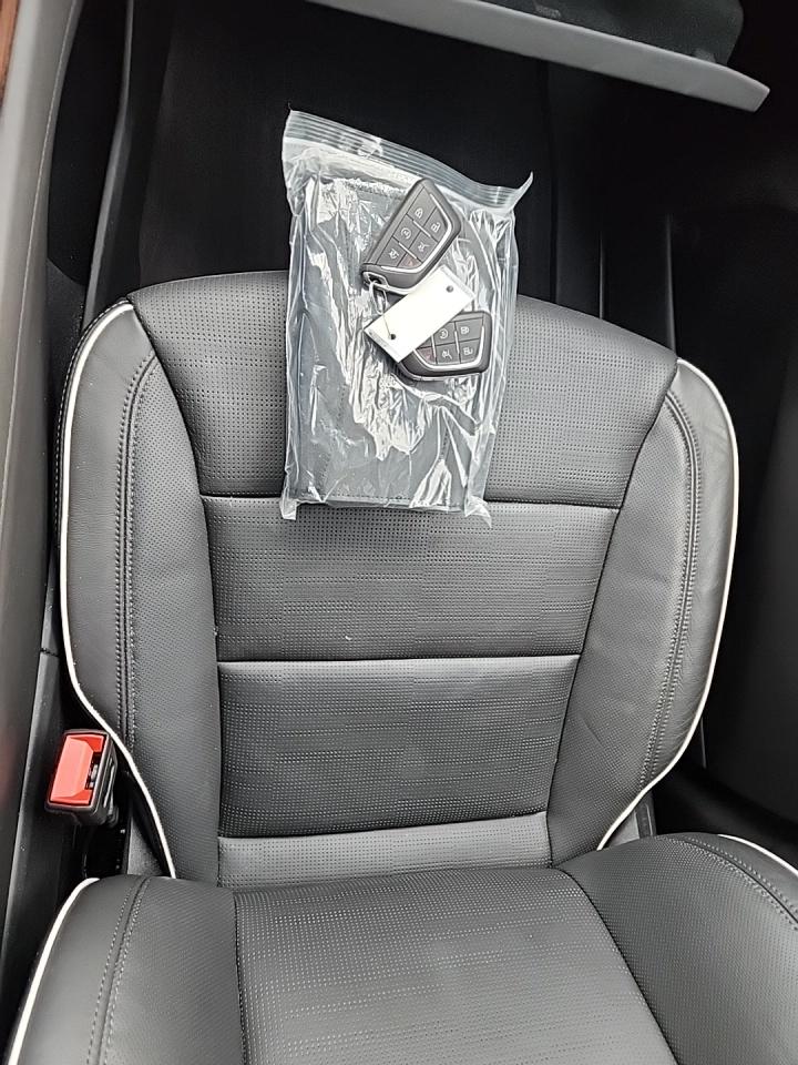 2023 Cadillac Escalade Premium Luxury AWD