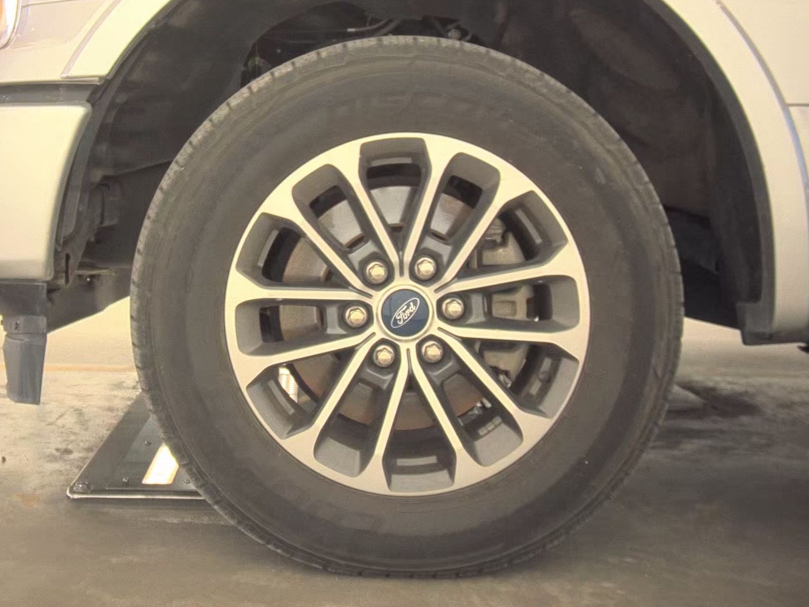 2019 Ford F-150 XLT RWD