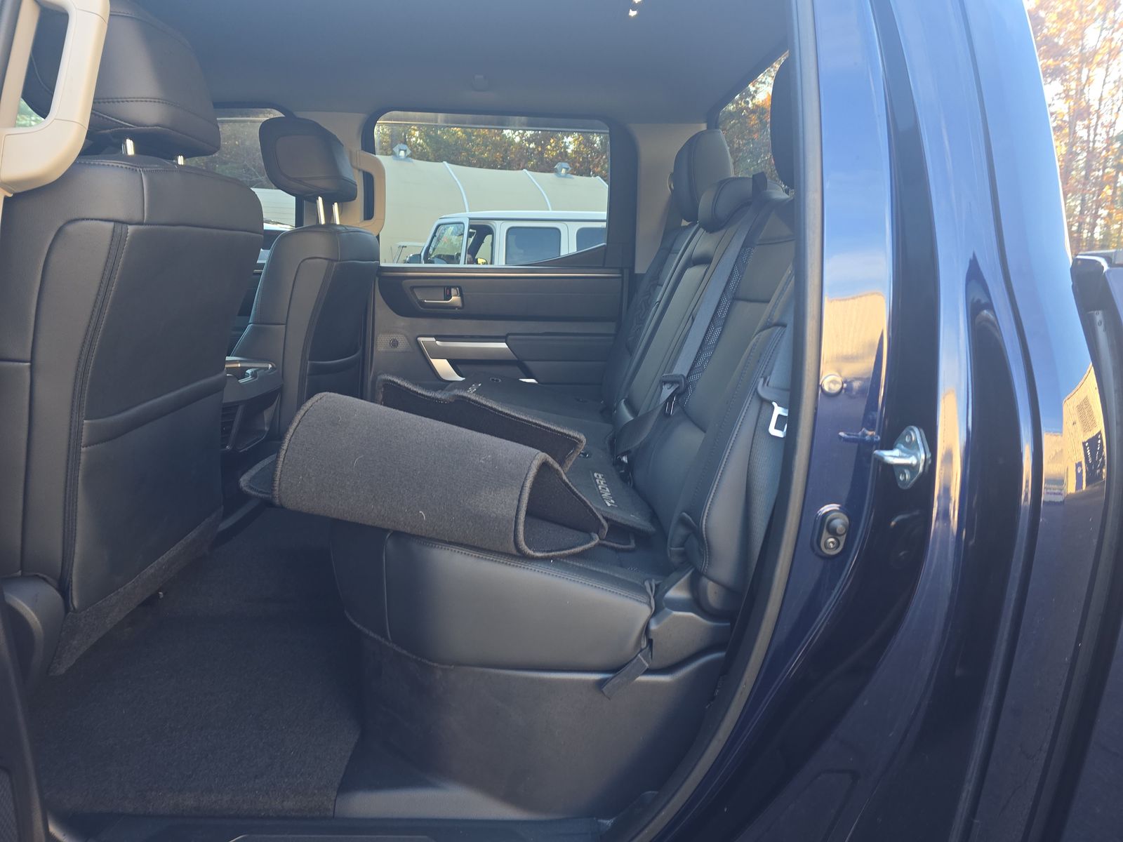 2023 Toyota Tundra SR5 AWD