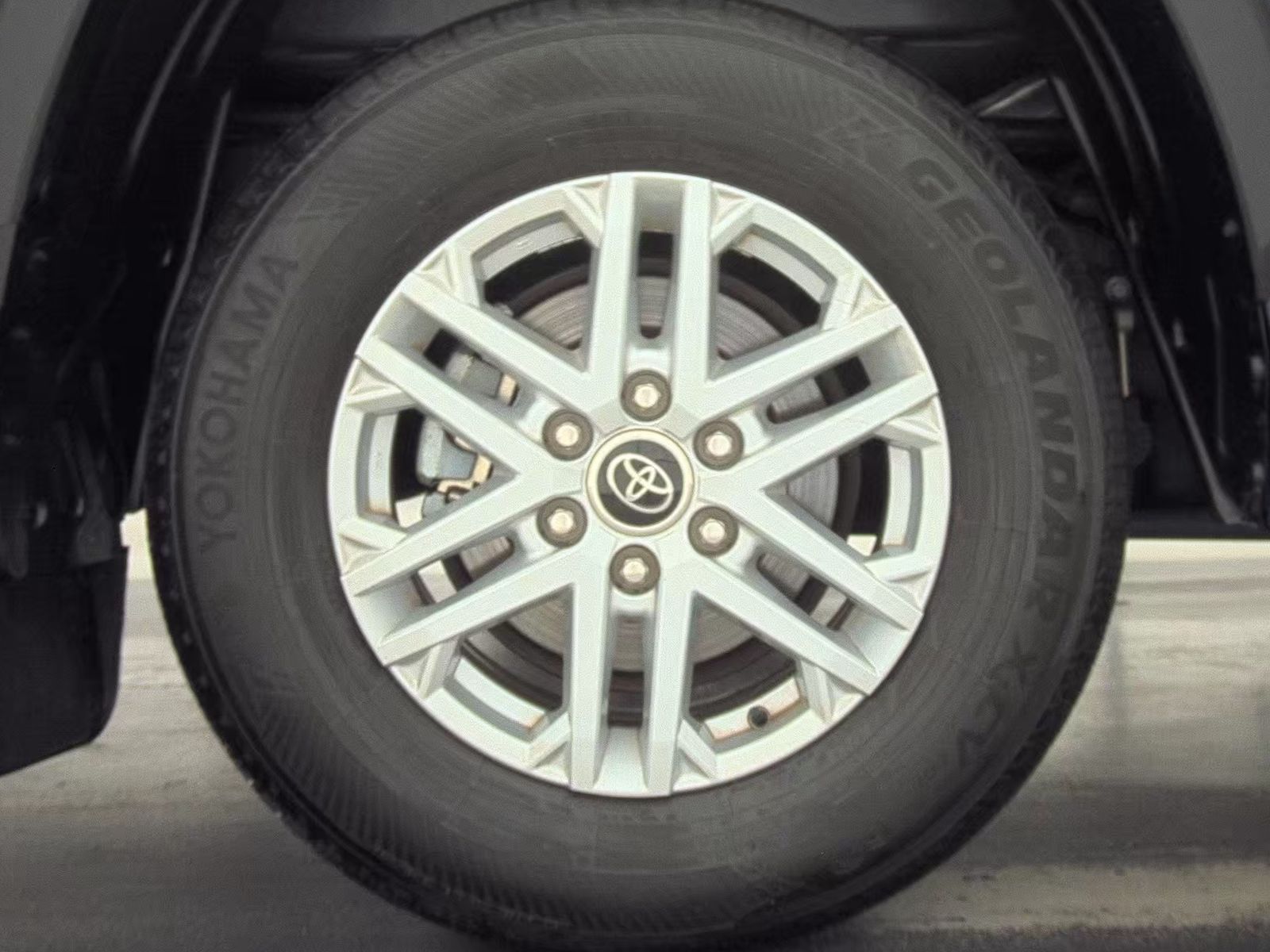 2023 Toyota Tundra SR5 AWD