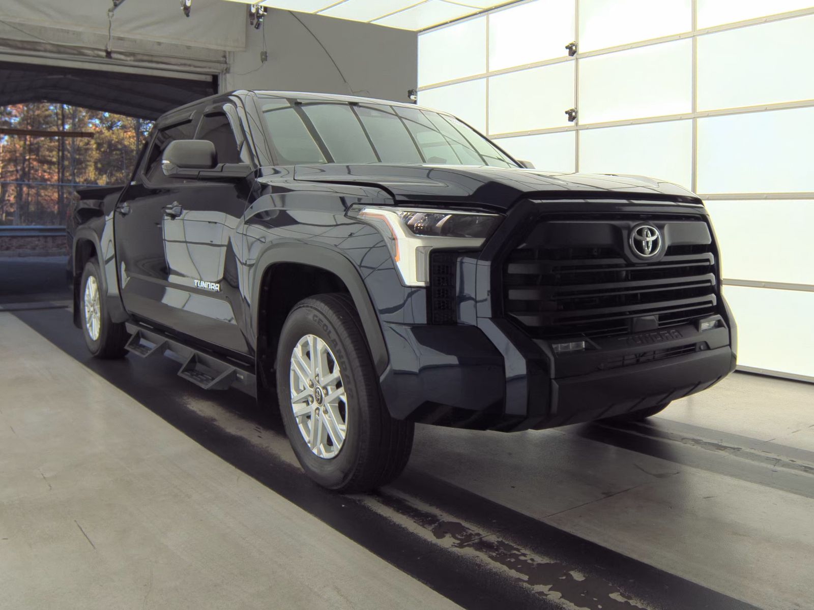 2023 Toyota Tundra SR5 AWD