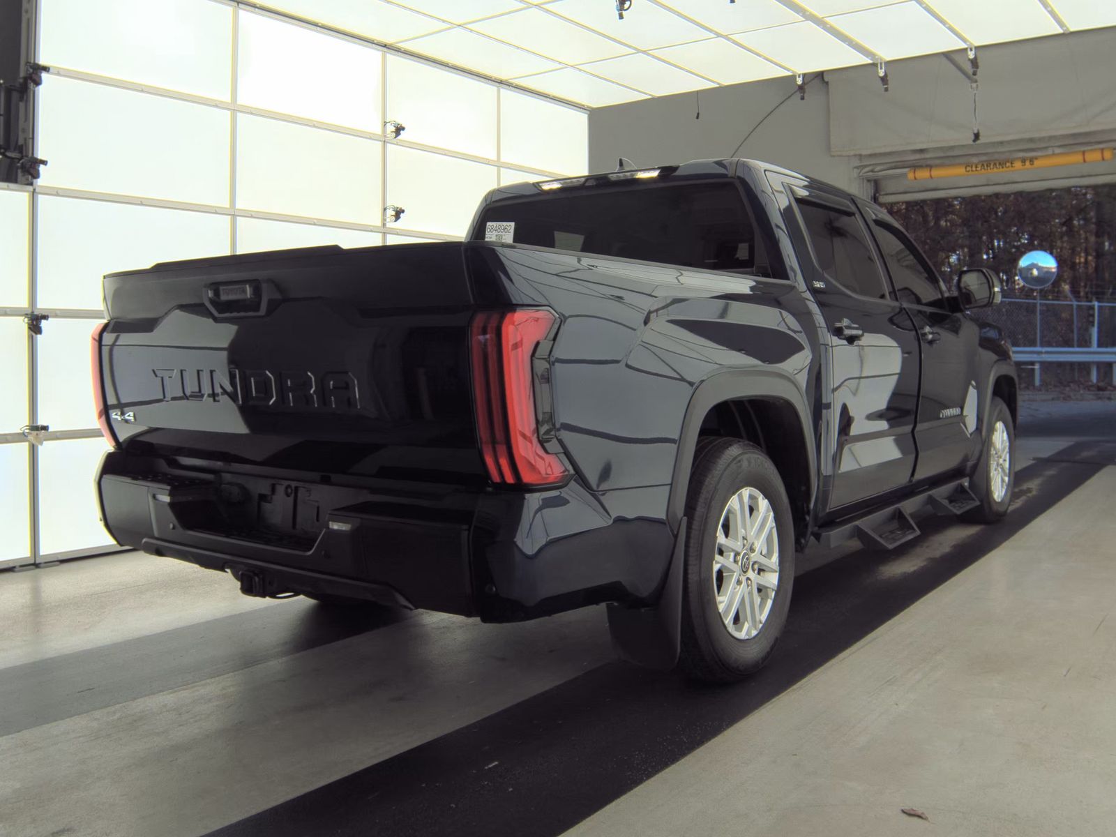 2023 Toyota Tundra SR5 AWD