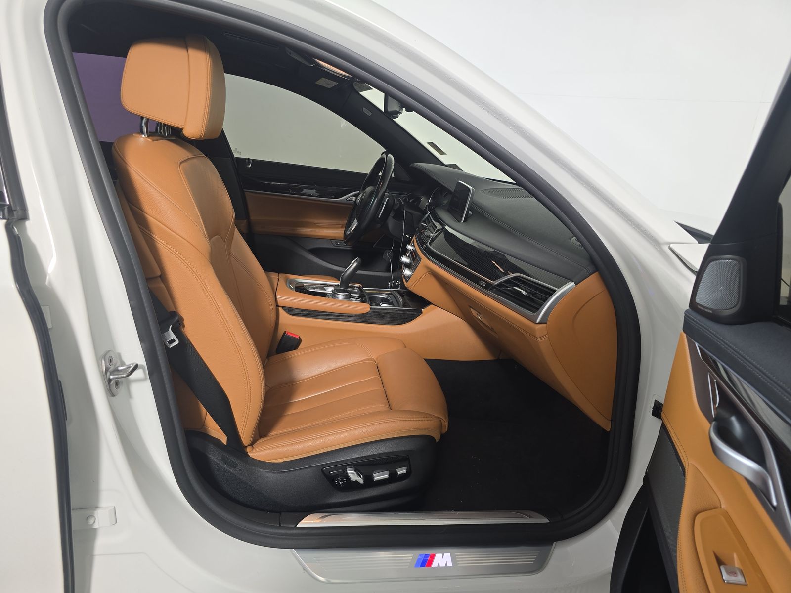 2019 BMW 7 Series 740i RWD