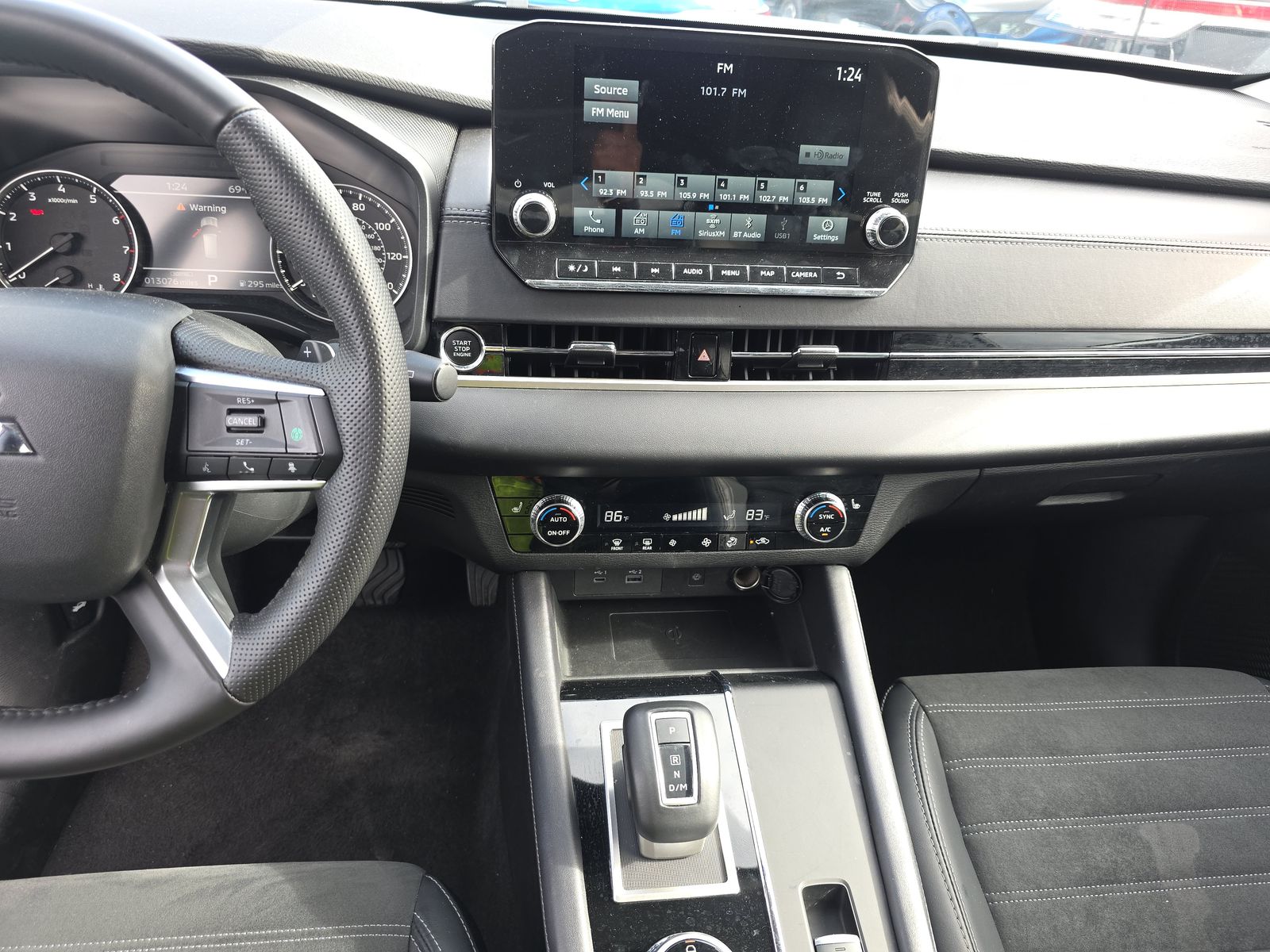 2024 Mitsubishi Outlander SE Black Edition FWD