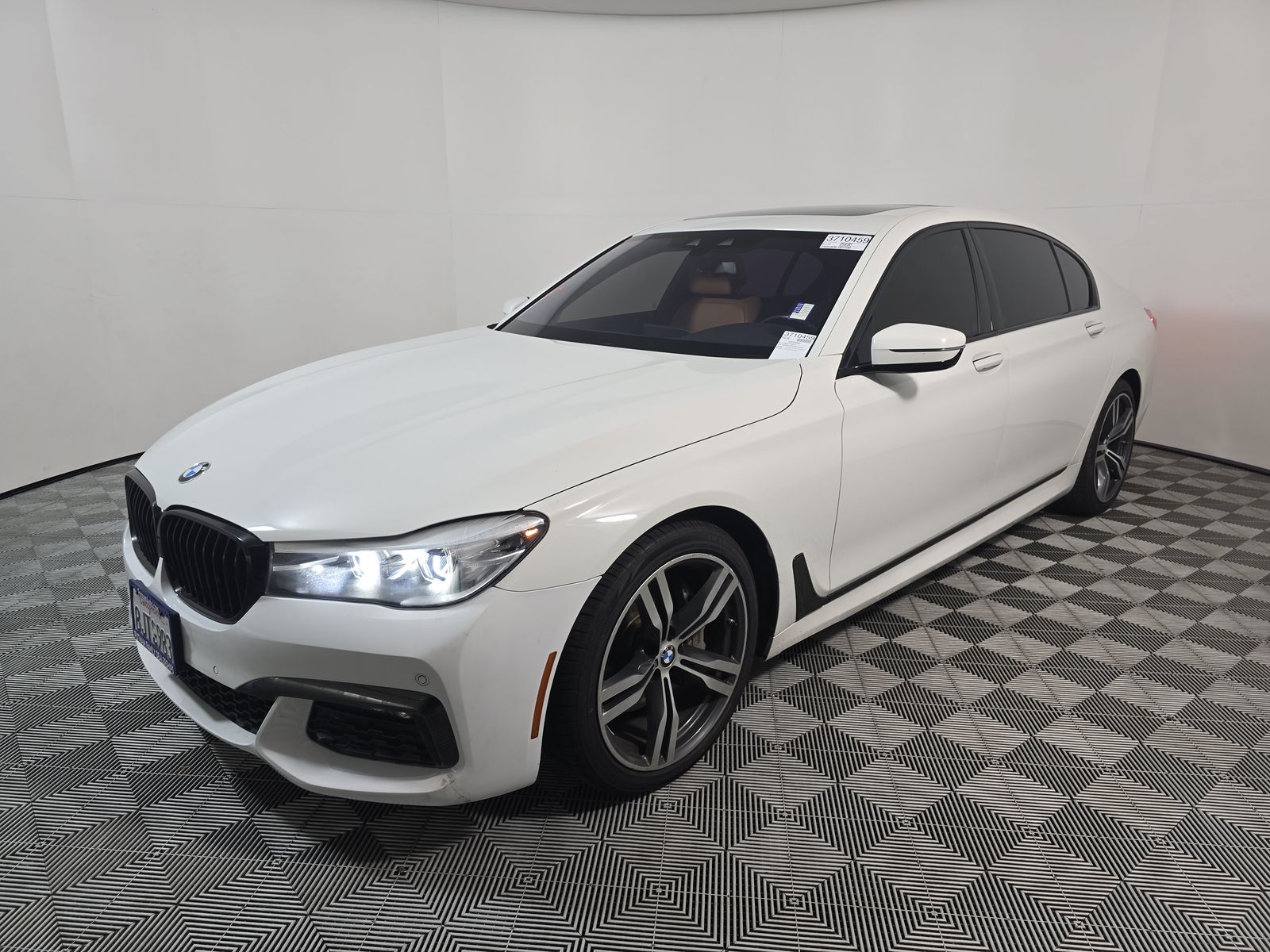 2019 BMW 7 Series 740i RWD