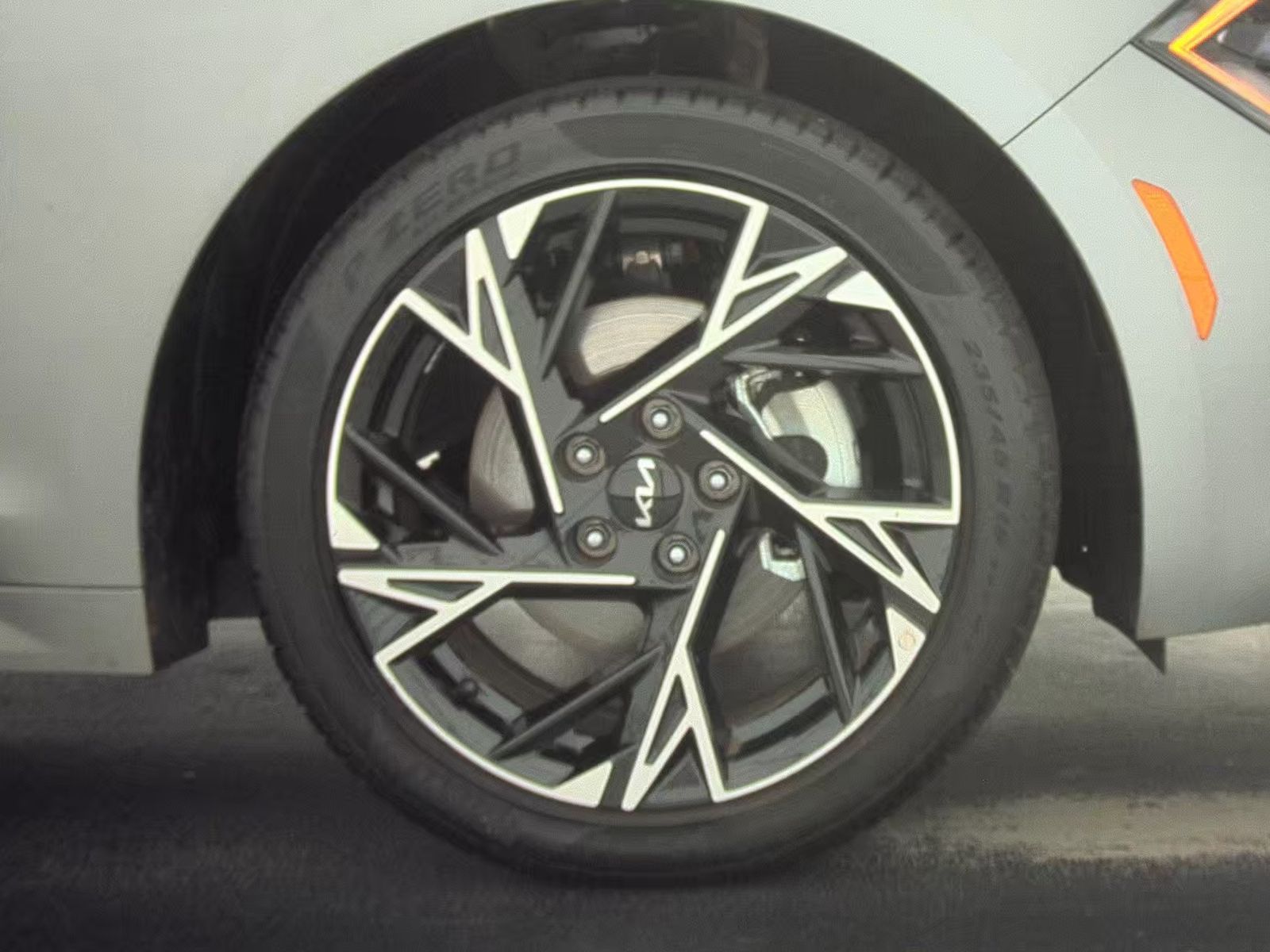 2025 Kia K5 GT-Line AWD