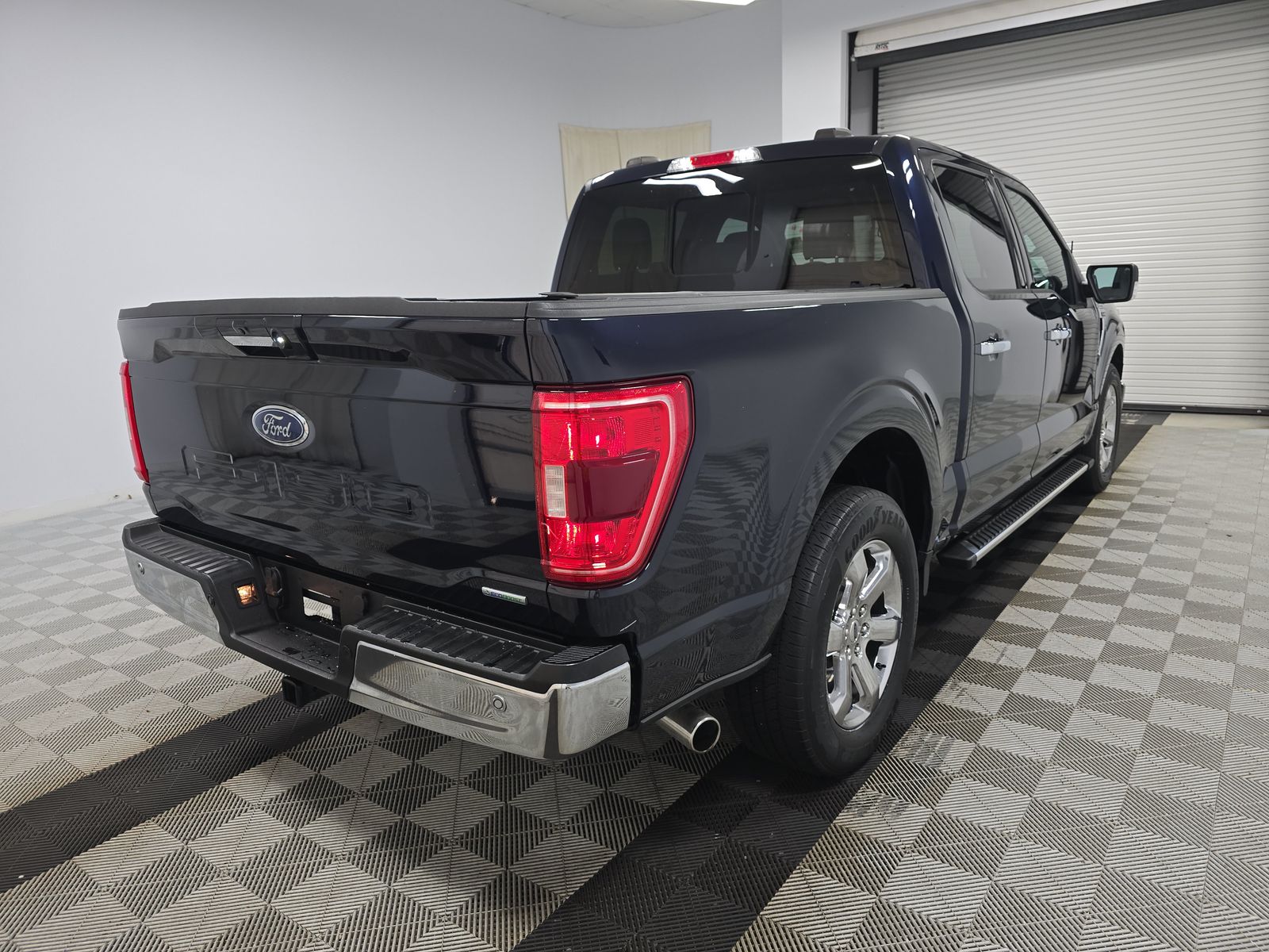 2023 Ford F-150 XLT RWD