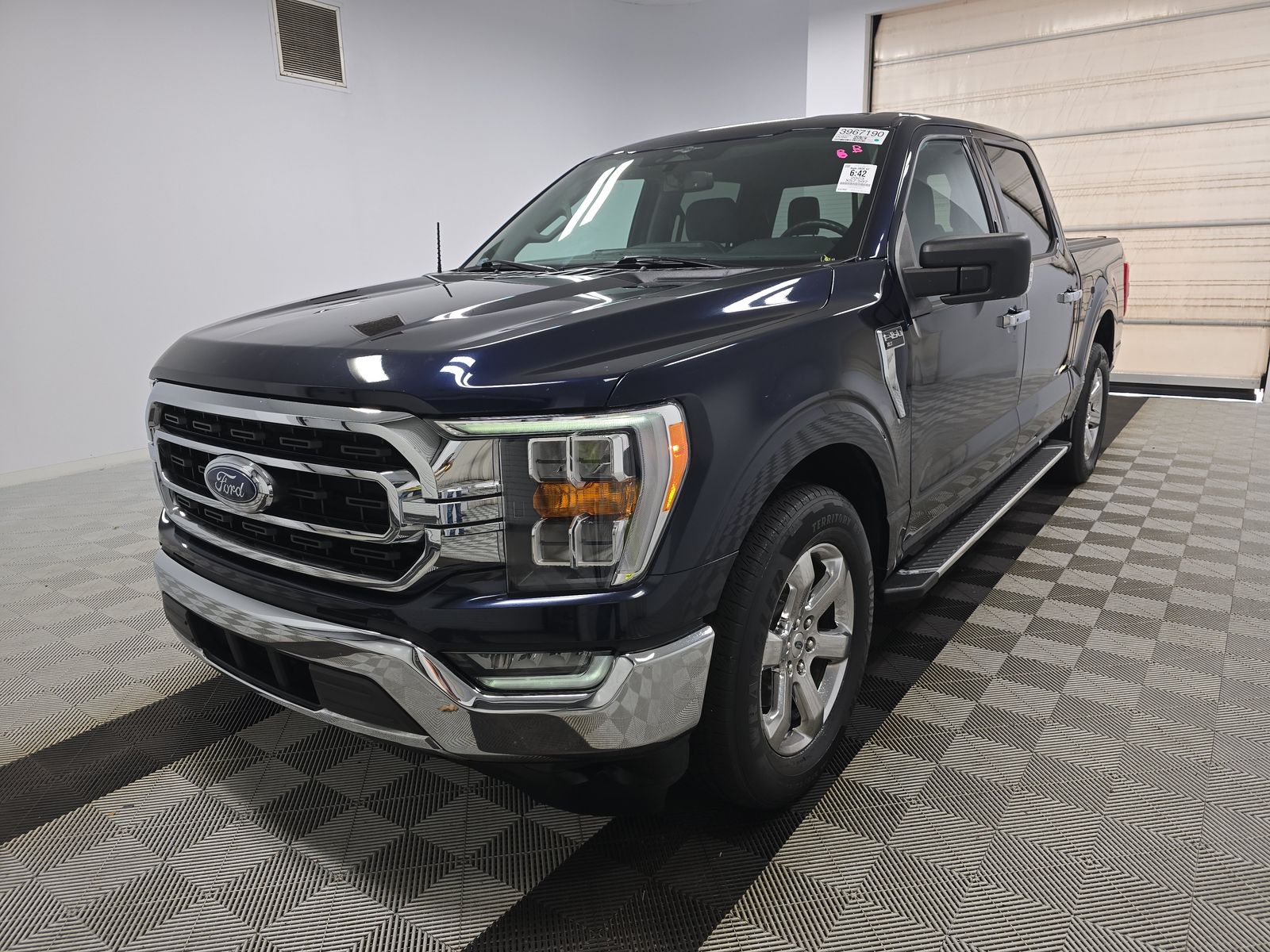 2023 Ford F-150 XLT RWD