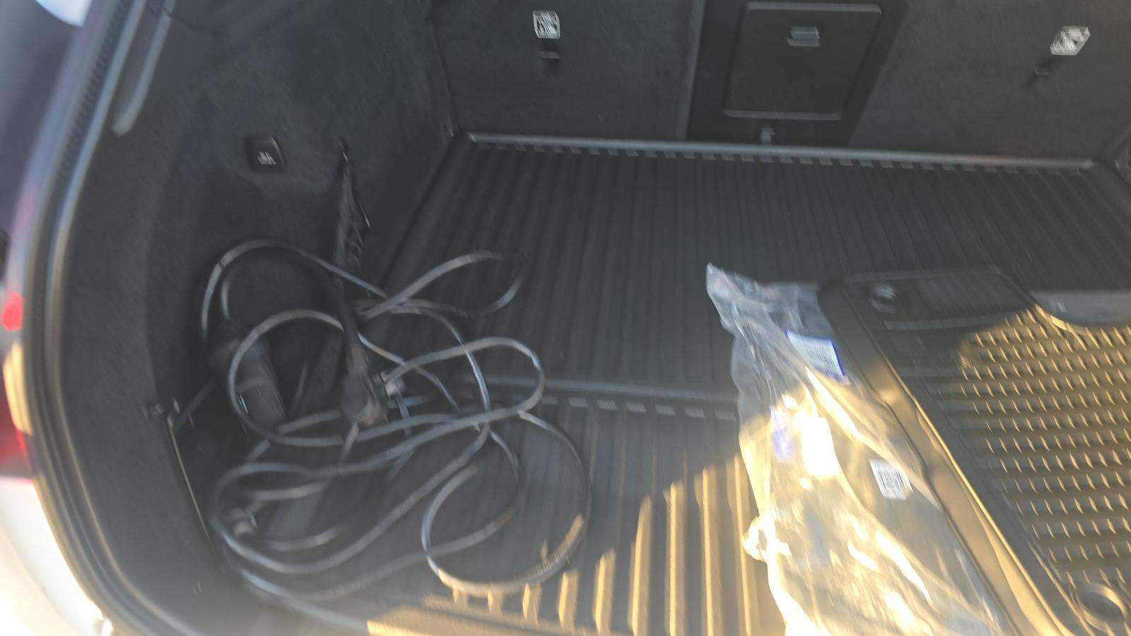 2022 Volvo XC60 Recharge T8 R-Design AWD