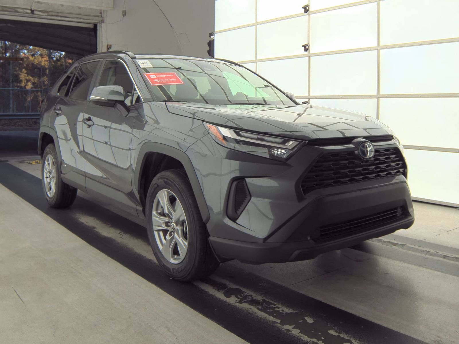 2024 Toyota RAV4 Hybrid XLE AWD