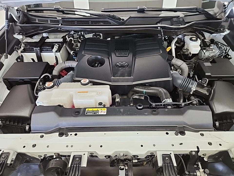 2023 Toyota Tundra SR5 RWD