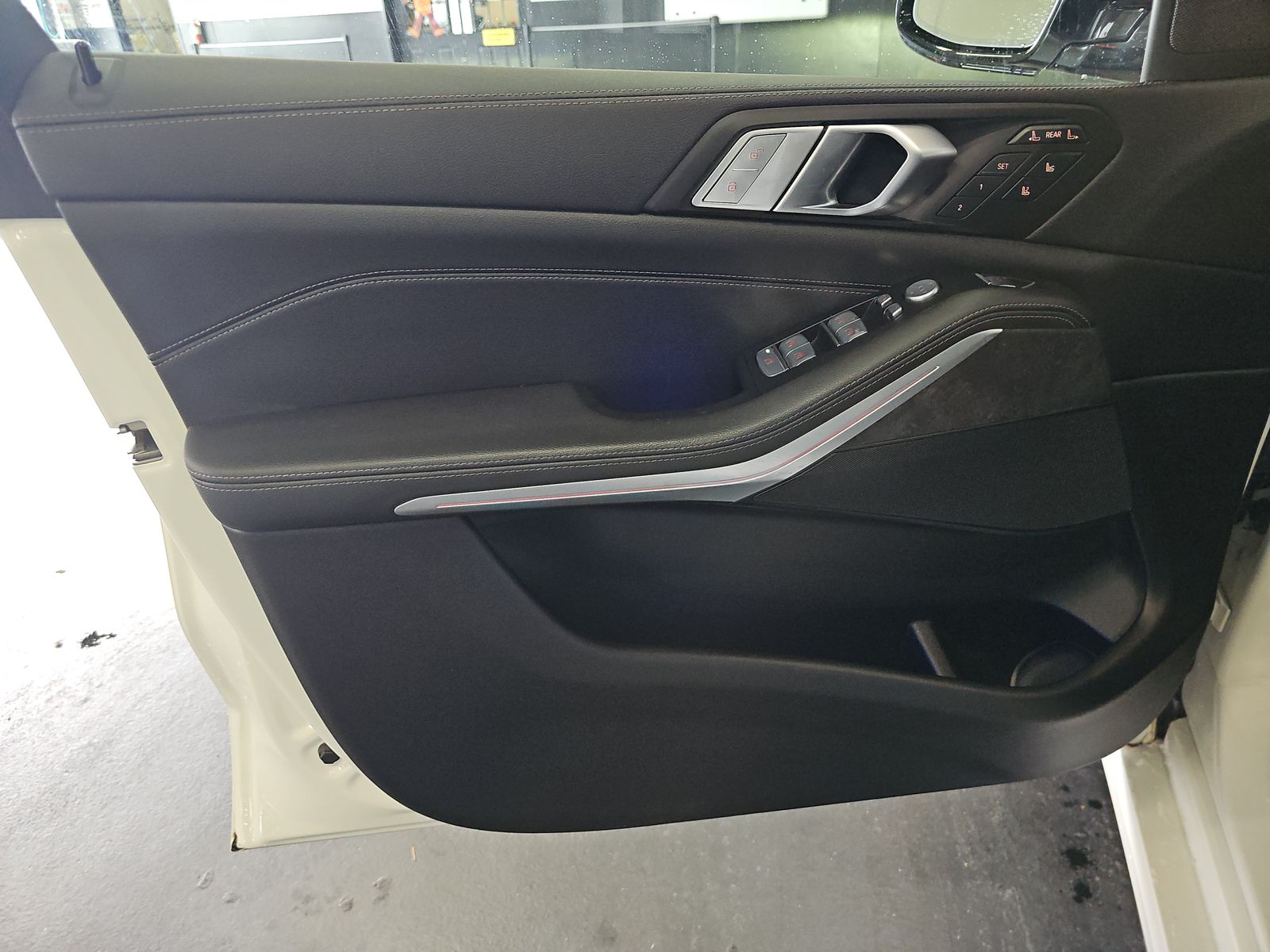 2022 BMW X7 xDrive40i AWD