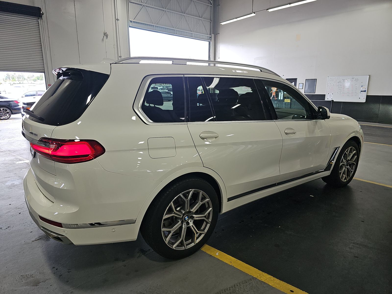 2022 BMW X7 xDrive40i AWD