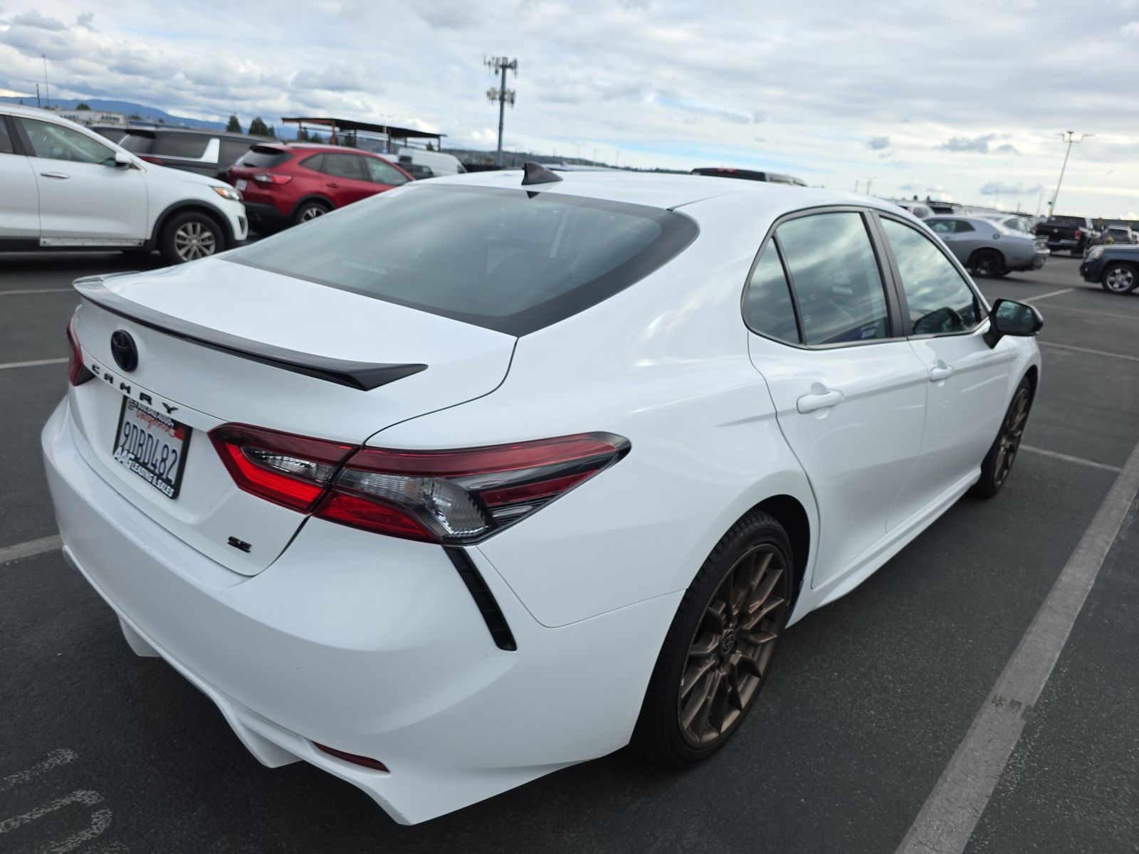2023 Toyota Camry Hybrid SE Nightshade FWD