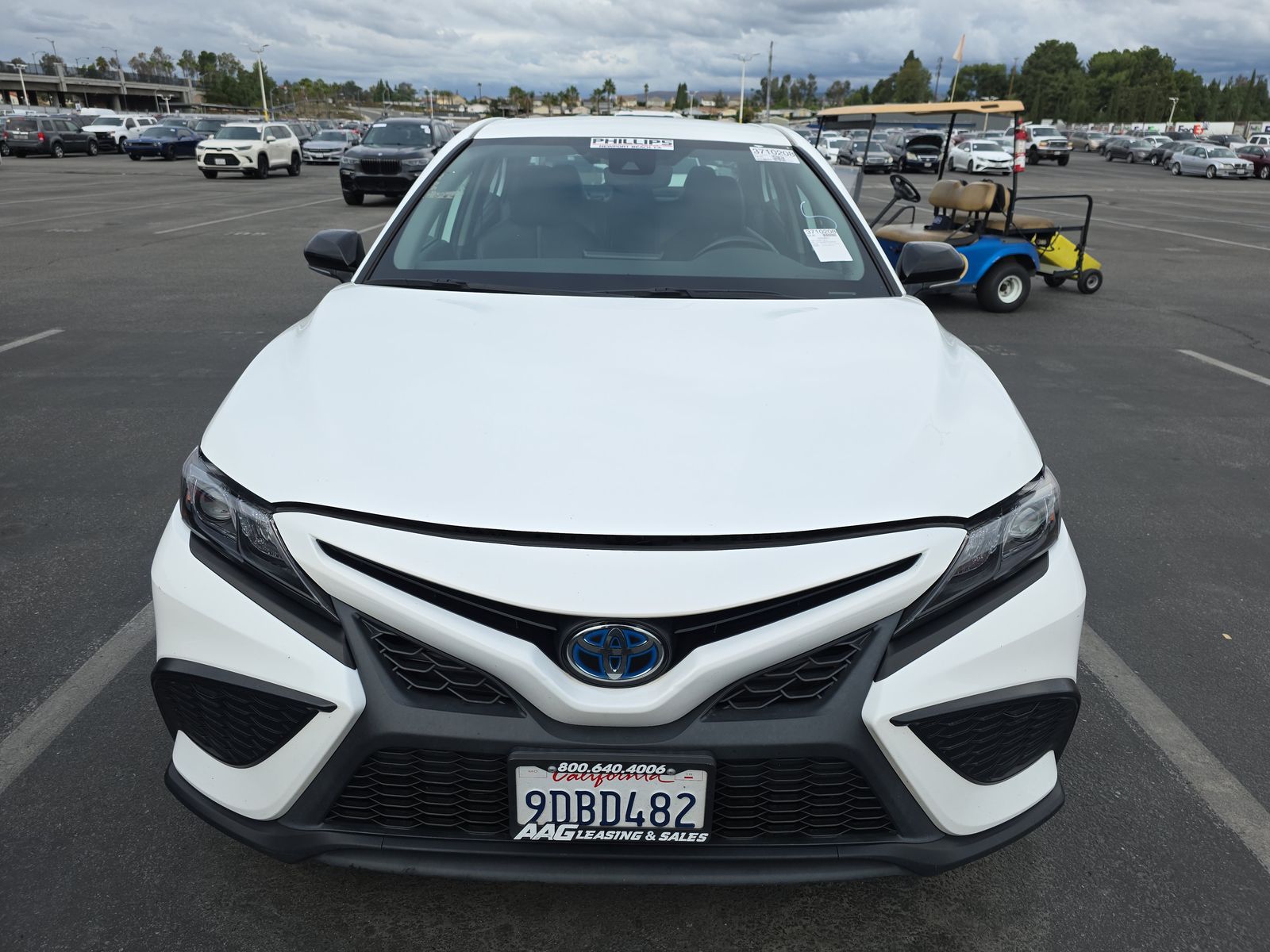 2023 Toyota Camry Hybrid SE Nightshade FWD