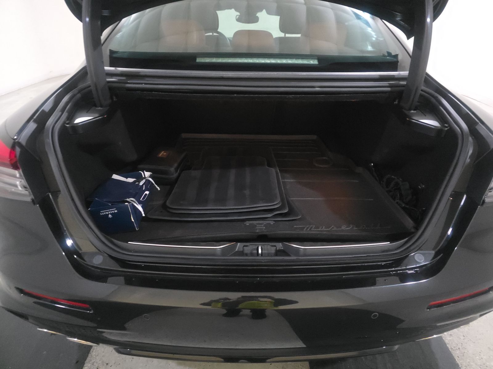 2022 Maserati Quattroporte Modena RWD