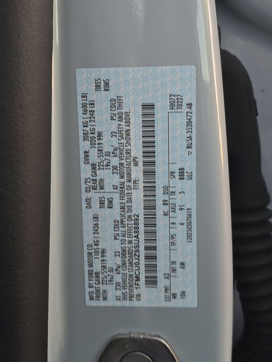 2025 Ford Escape Hybrid Platinum FWD