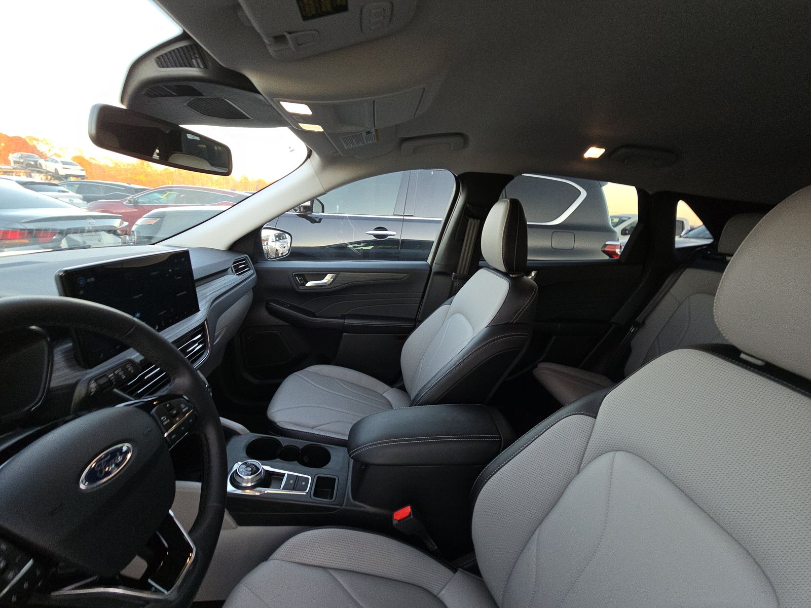 2025 Ford Escape Hybrid Platinum FWD