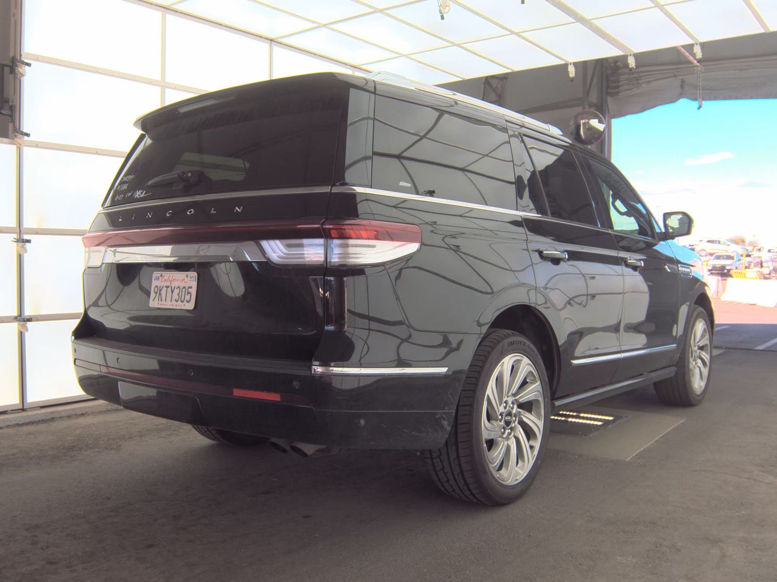 2024 Lincoln Navigator Premiere AWD
