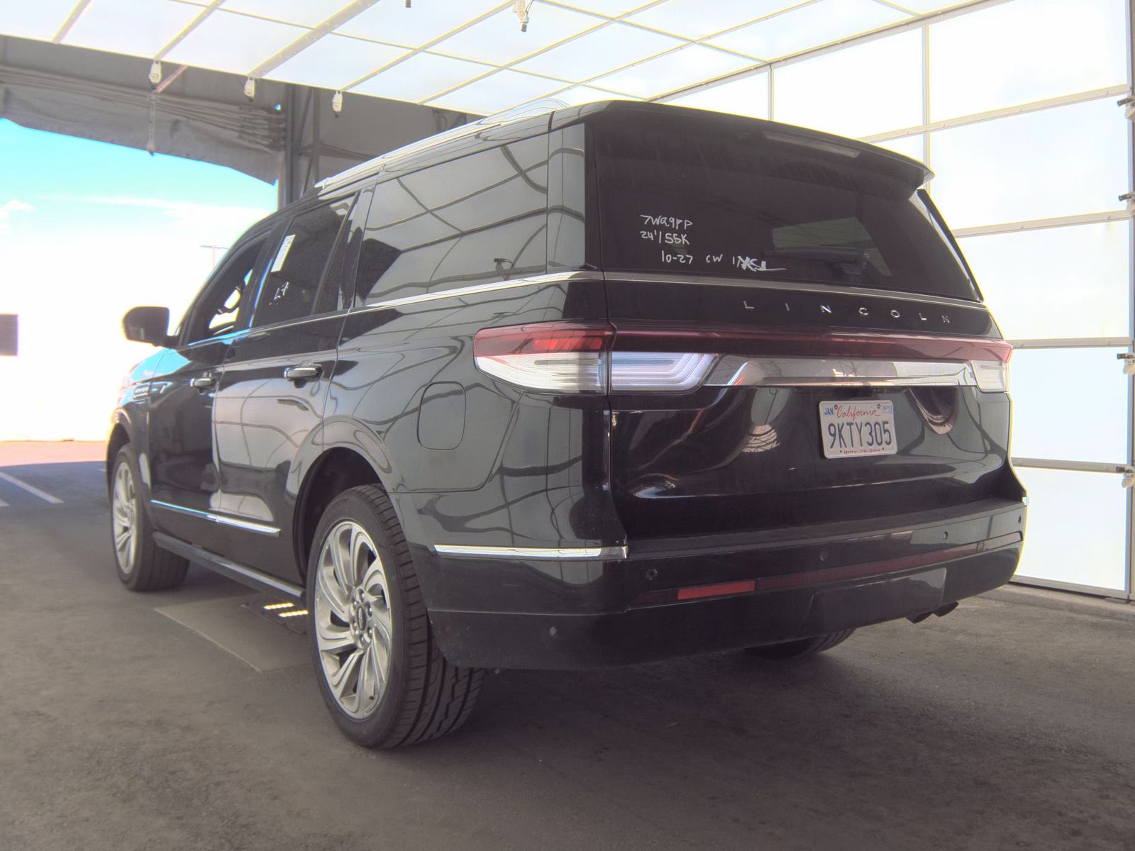 2024 Lincoln Navigator Premiere AWD