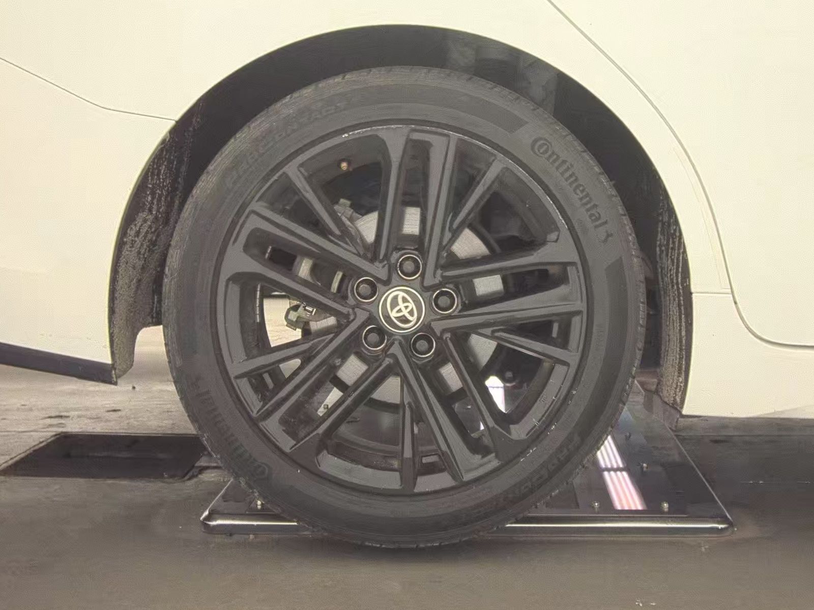 2025 Toyota Camry SE FWD