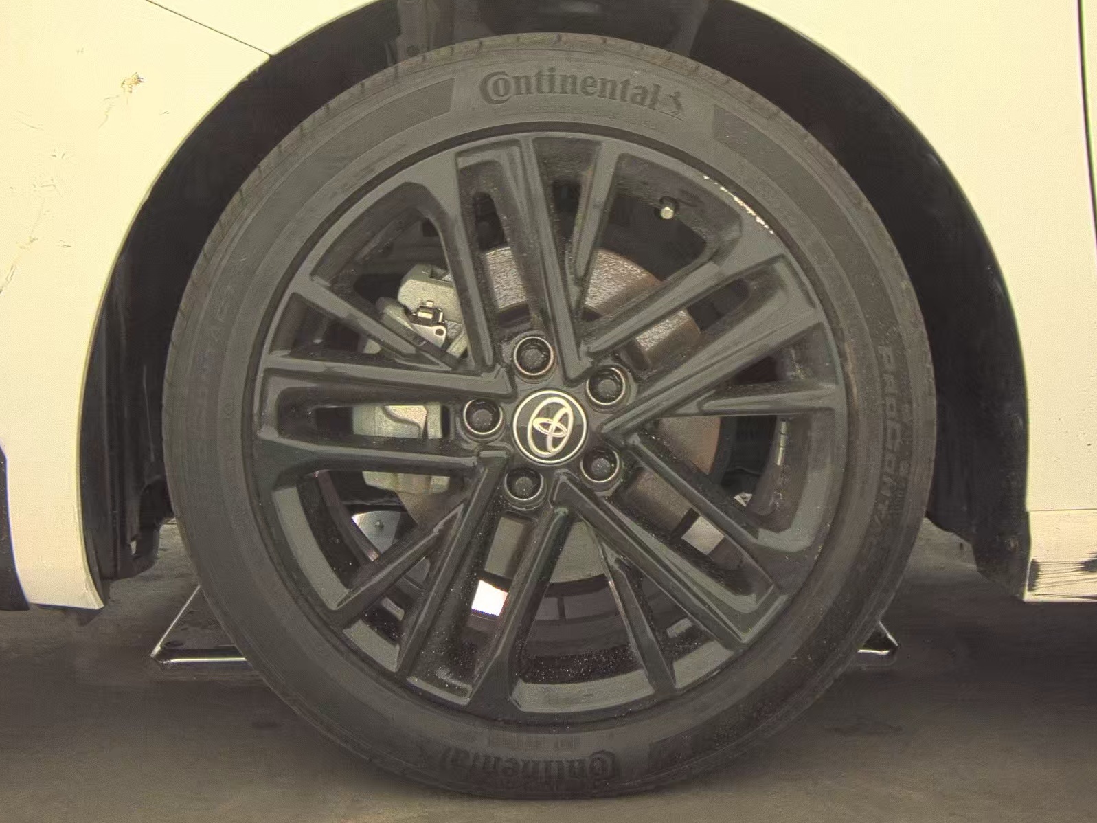 2025 Toyota Camry SE FWD