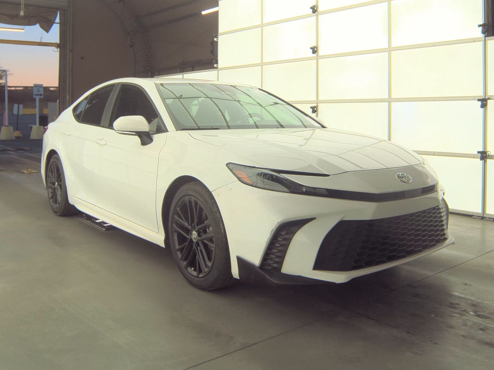 2025 Toyota Camry SE FWD