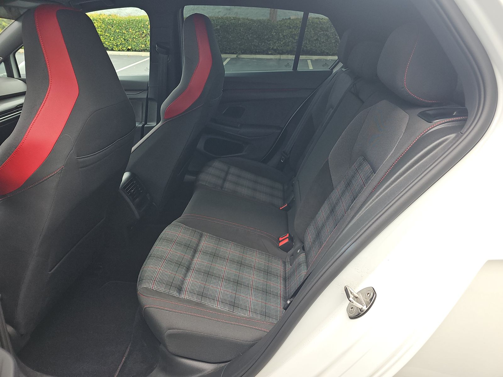 2023 Volkswagen Golf GTI 2.0T SE FWD