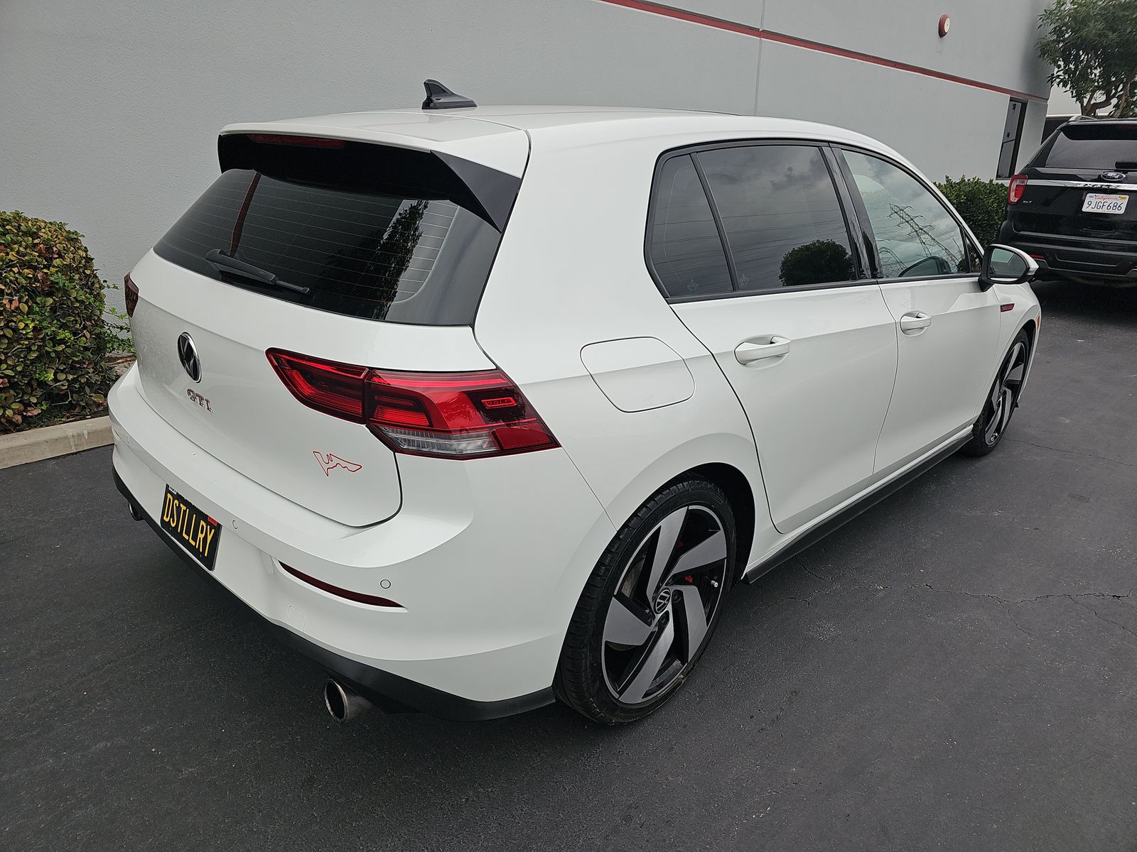 2023 Volkswagen Golf GTI 2.0T SE FWD