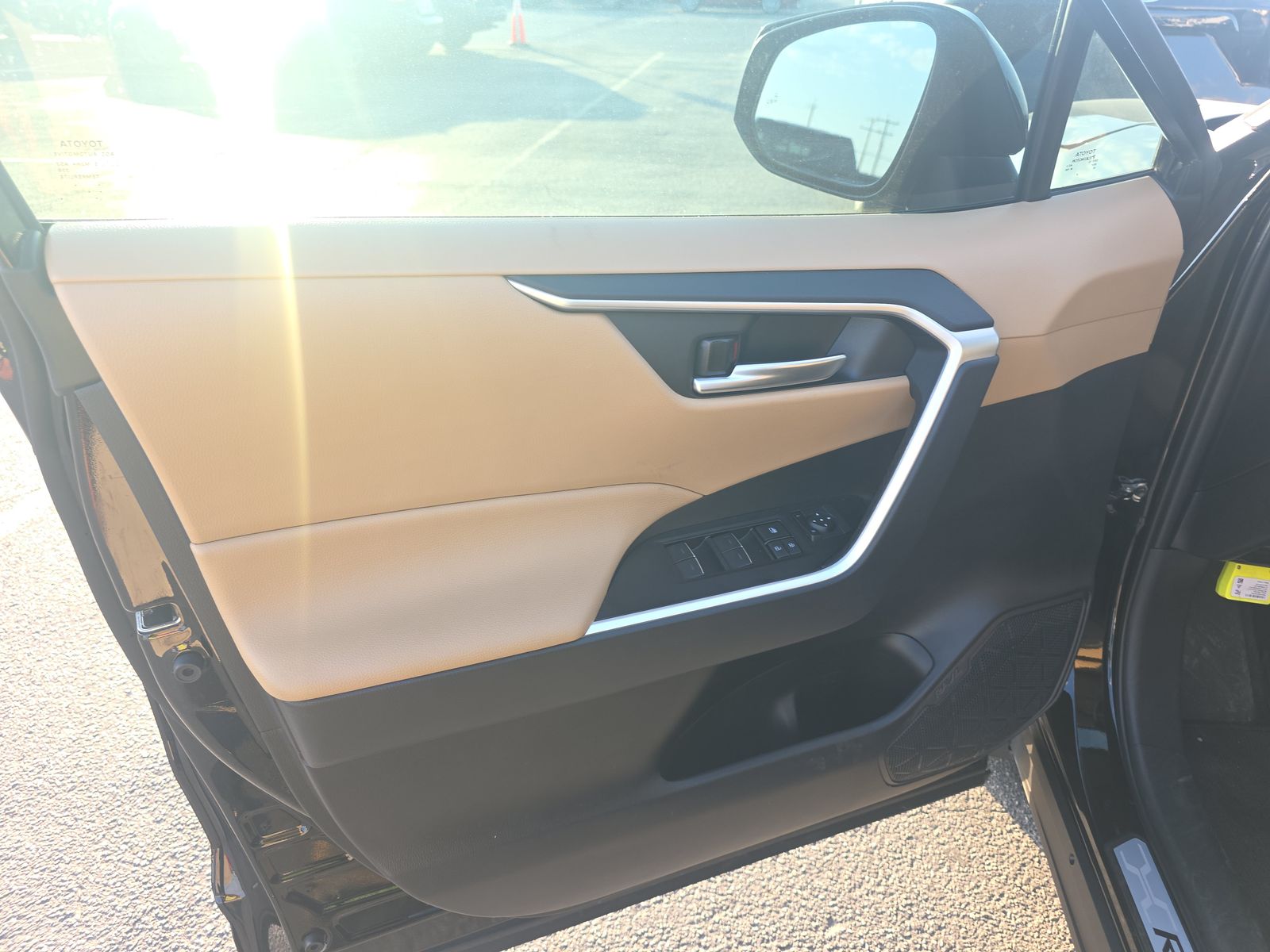 2025 Toyota RAV4 XLE Premium FWD