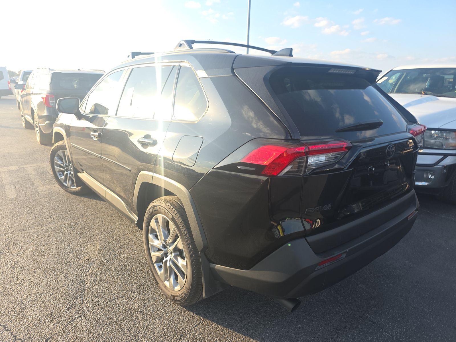 2025 Toyota RAV4 XLE Premium FWD