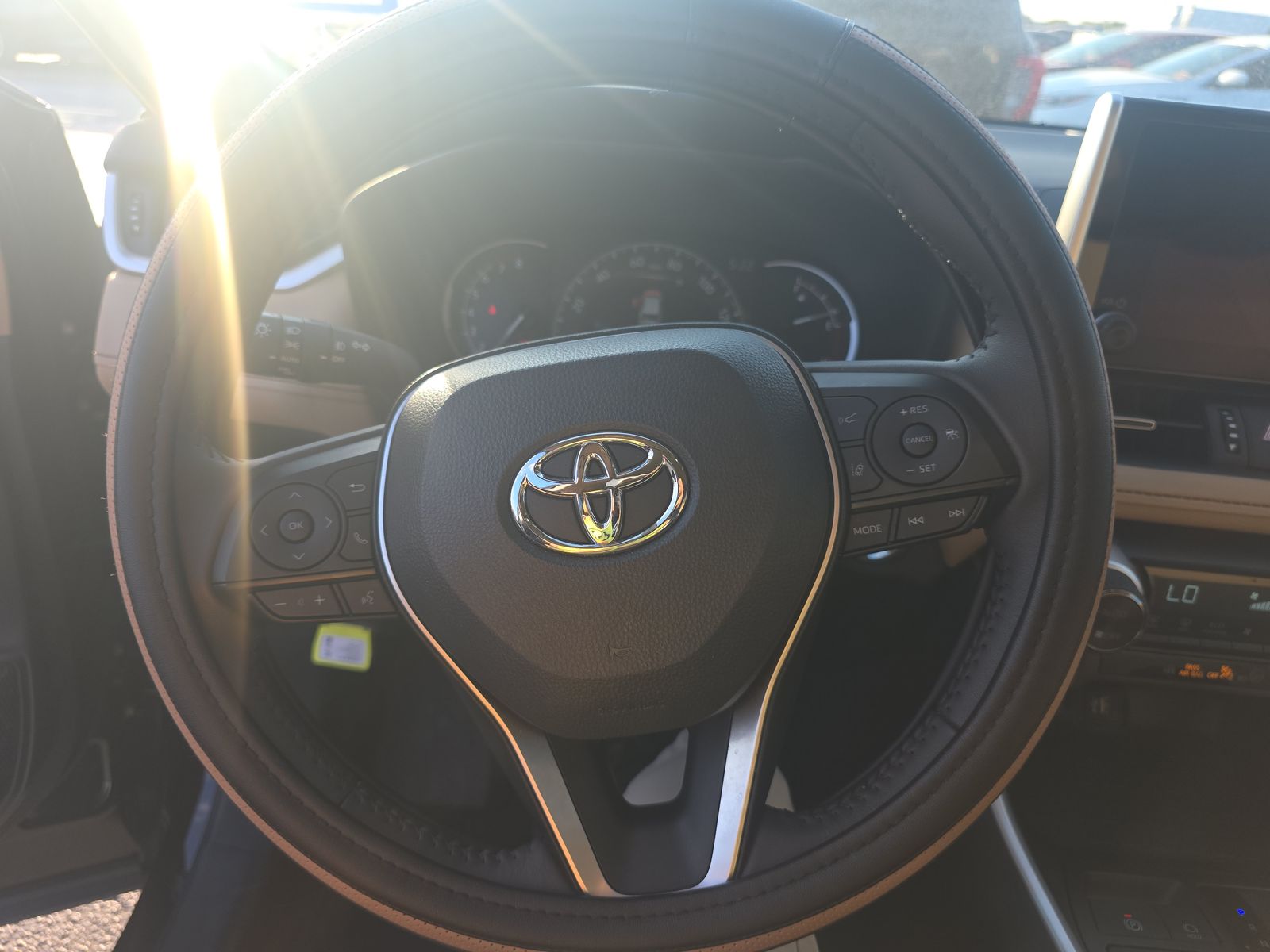 2025 Toyota RAV4 XLE Premium FWD