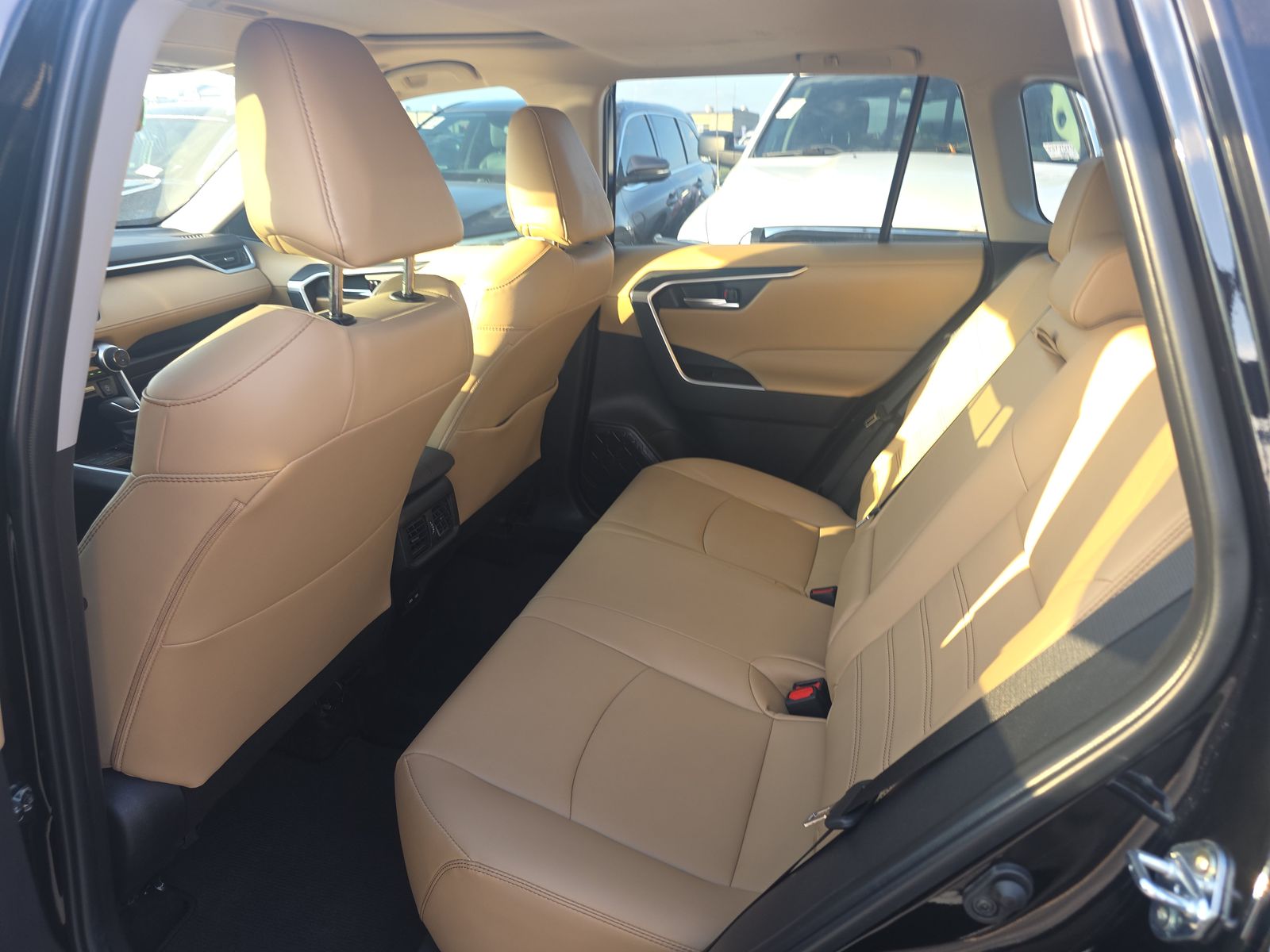 2025 Toyota RAV4 XLE Premium FWD