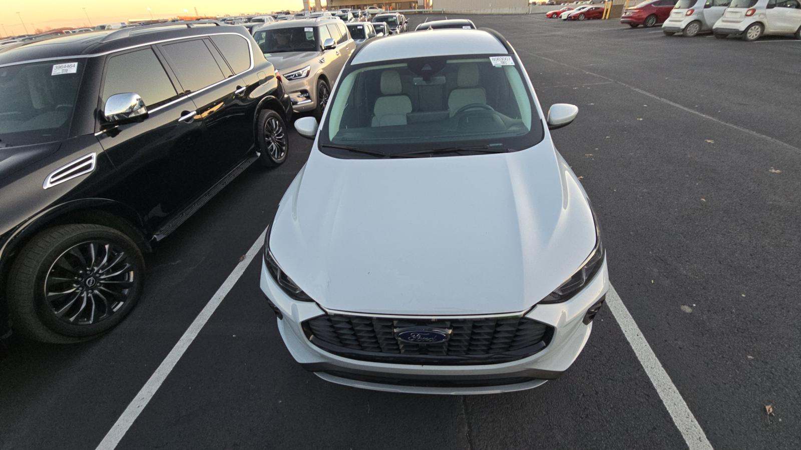 2025 Ford Escape Hybrid Platinum FWD