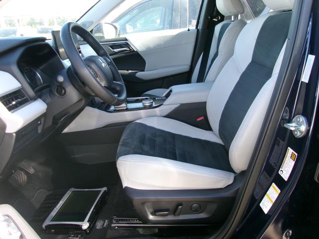 2025 Mitsubishi Outlander SE FWD