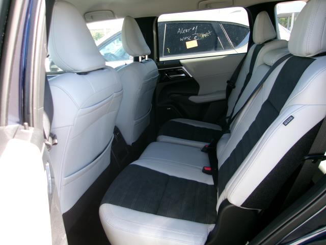 2025 Mitsubishi Outlander SE FWD