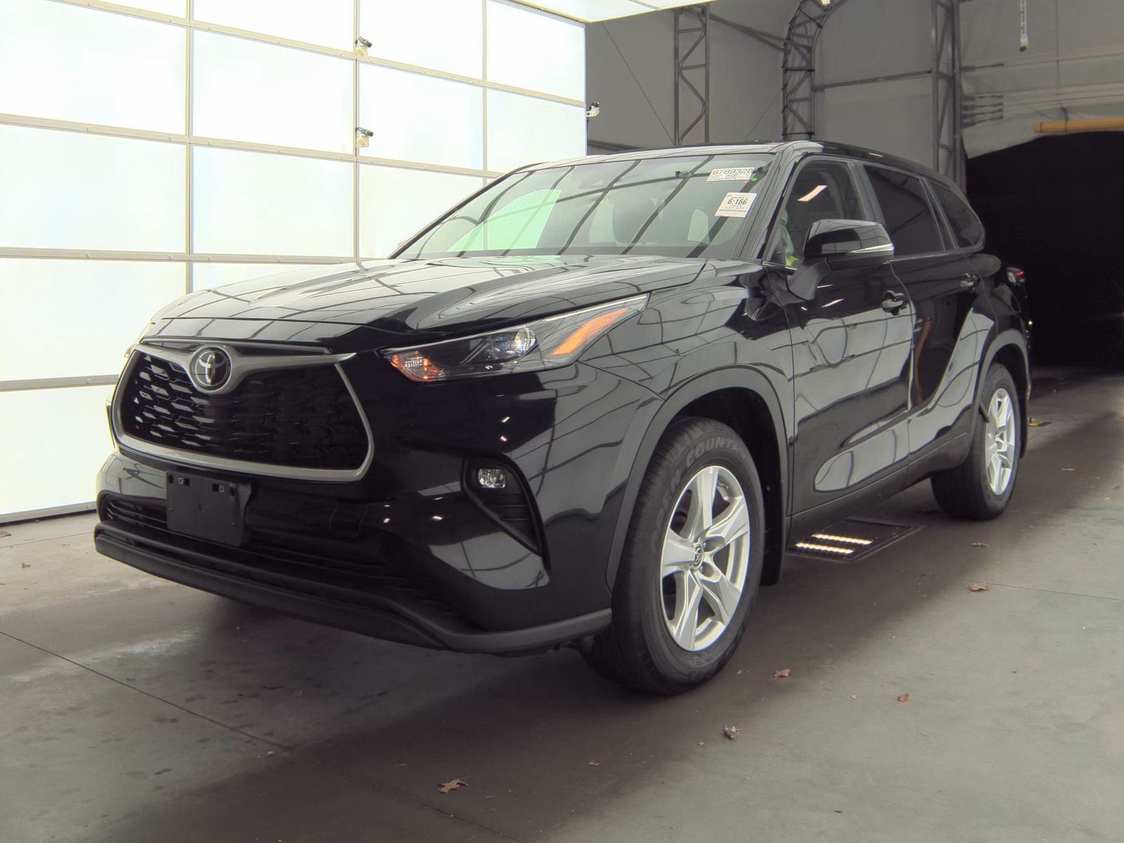 2024 Toyota Highlander LE AWD