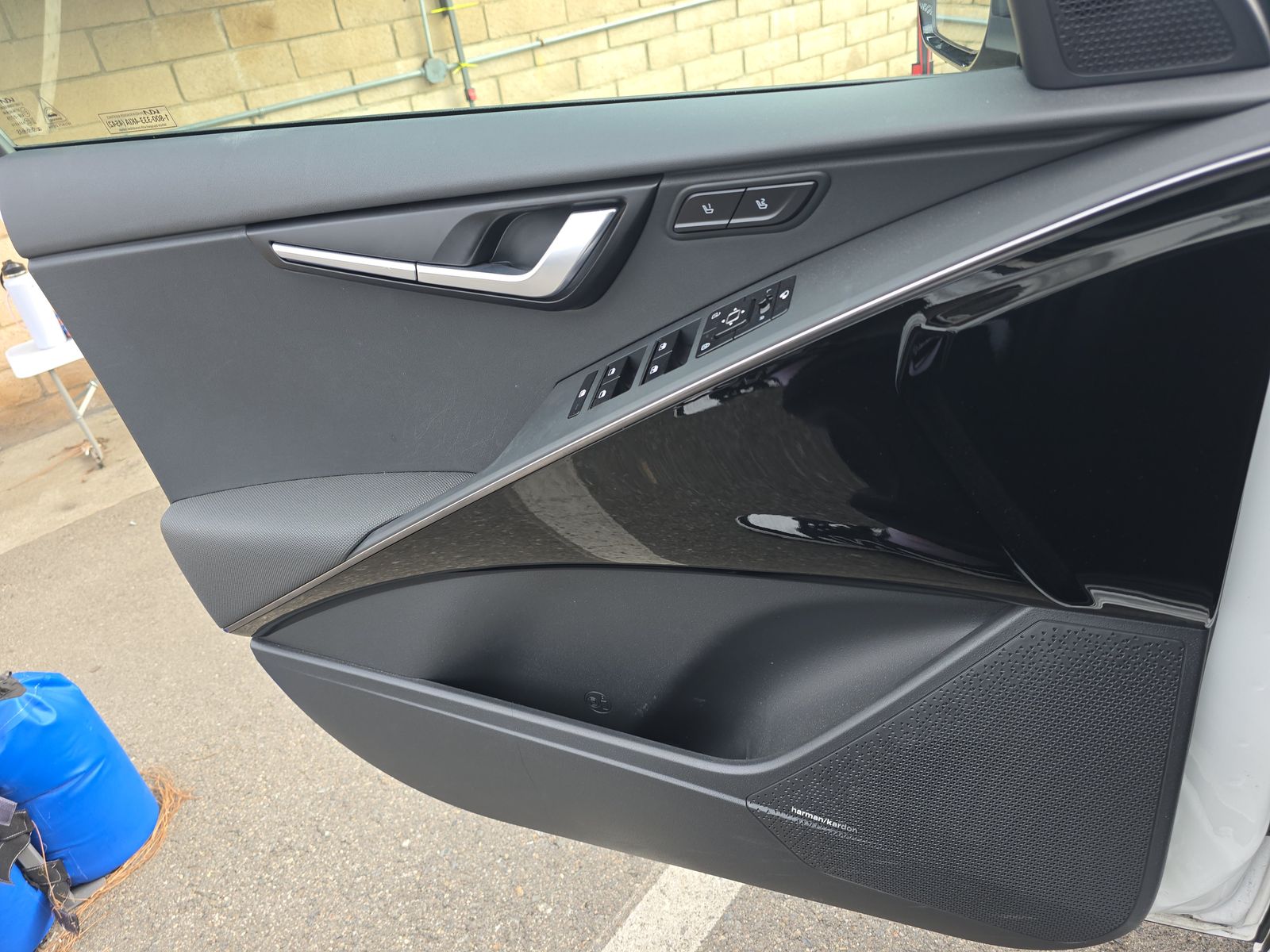 2023 Kia Niro SX Touring FWD