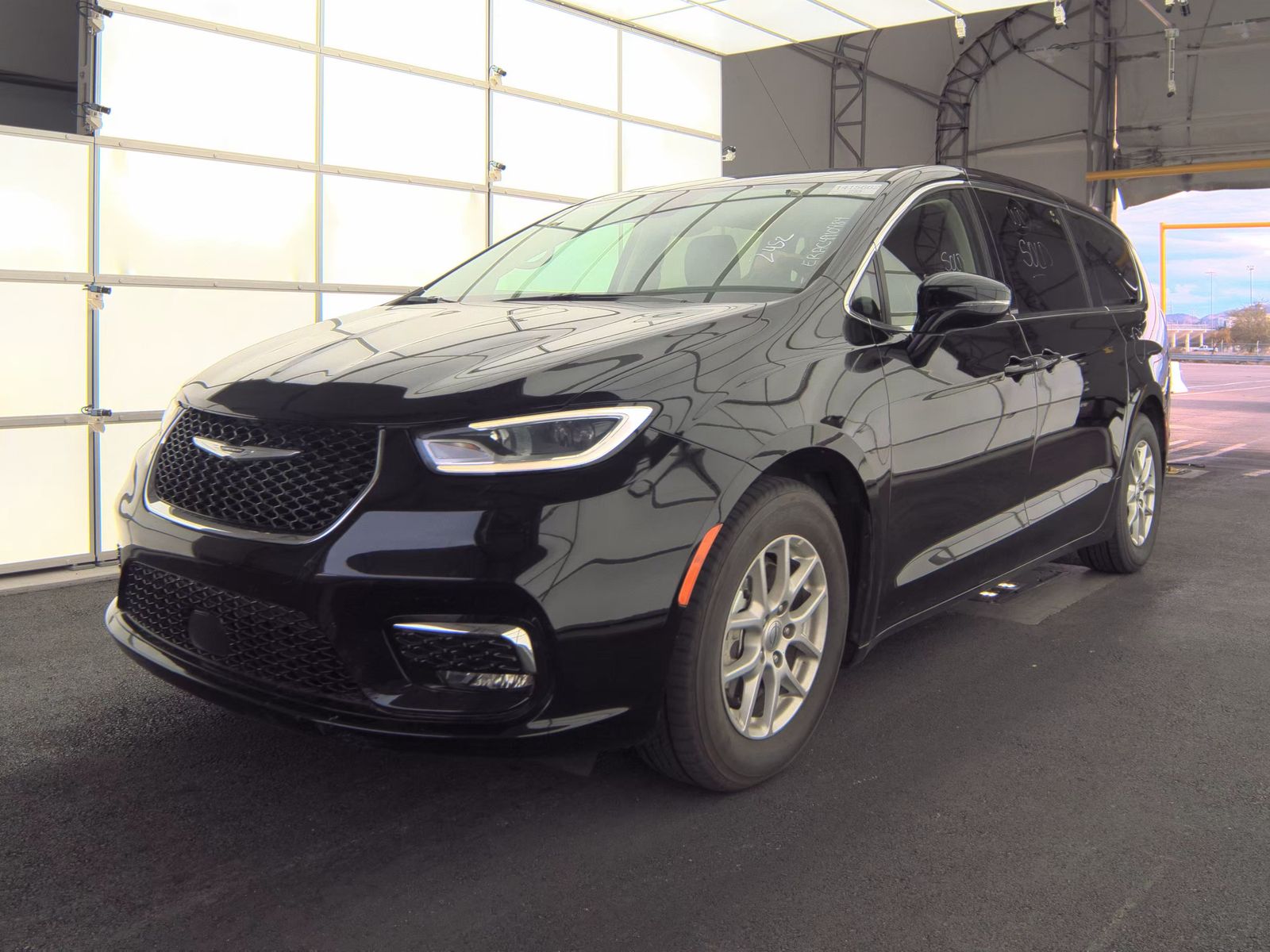 2024 Chrysler Pacifica Touring L FWD