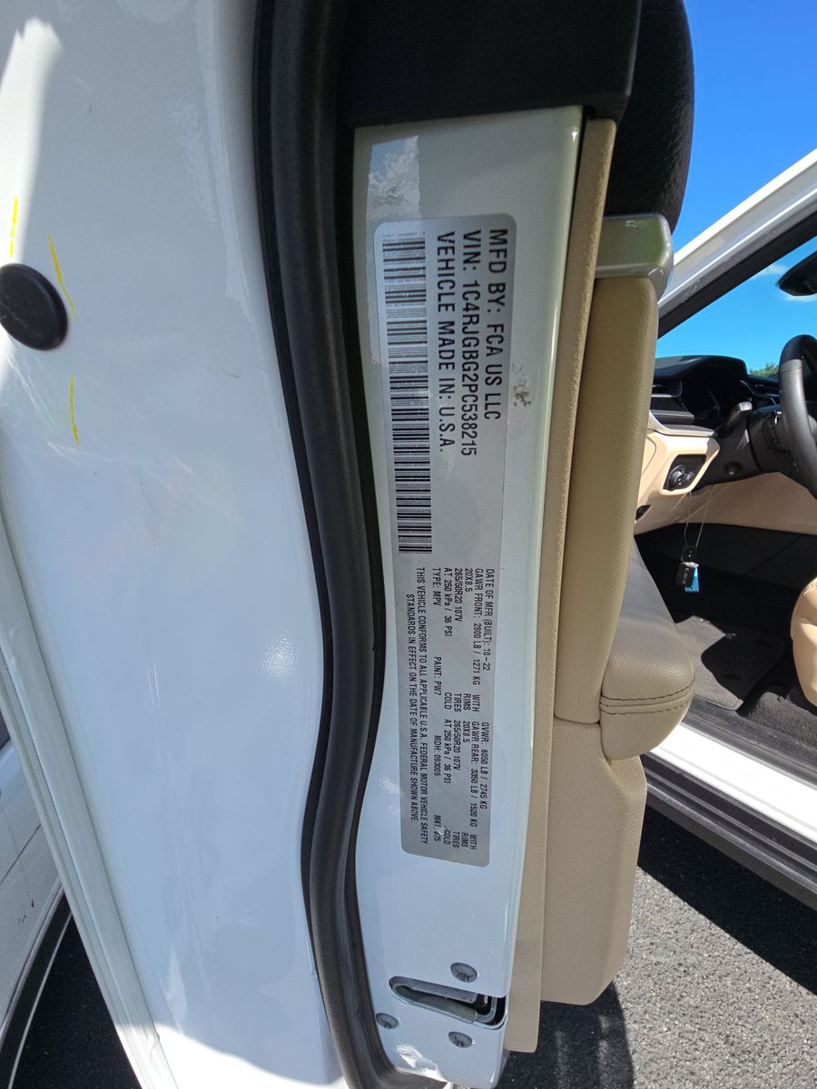 2023 Jeep Grand Cherokee Limited RWD