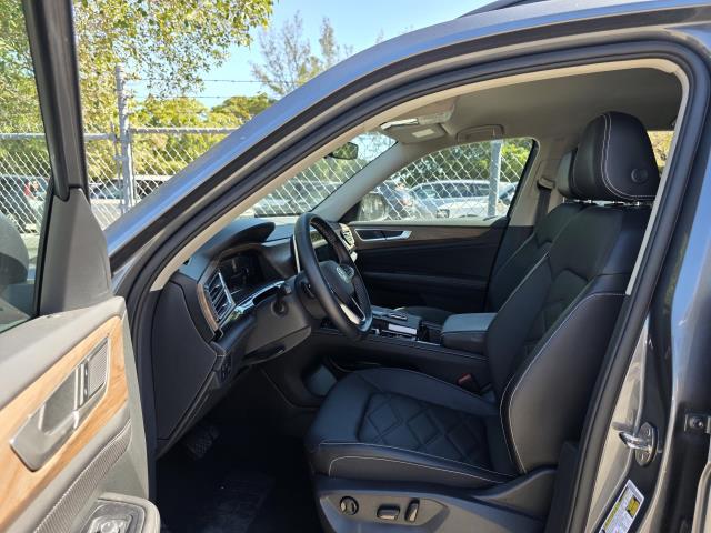 2025 Volkswagen Atlas 2.0T SE AWD